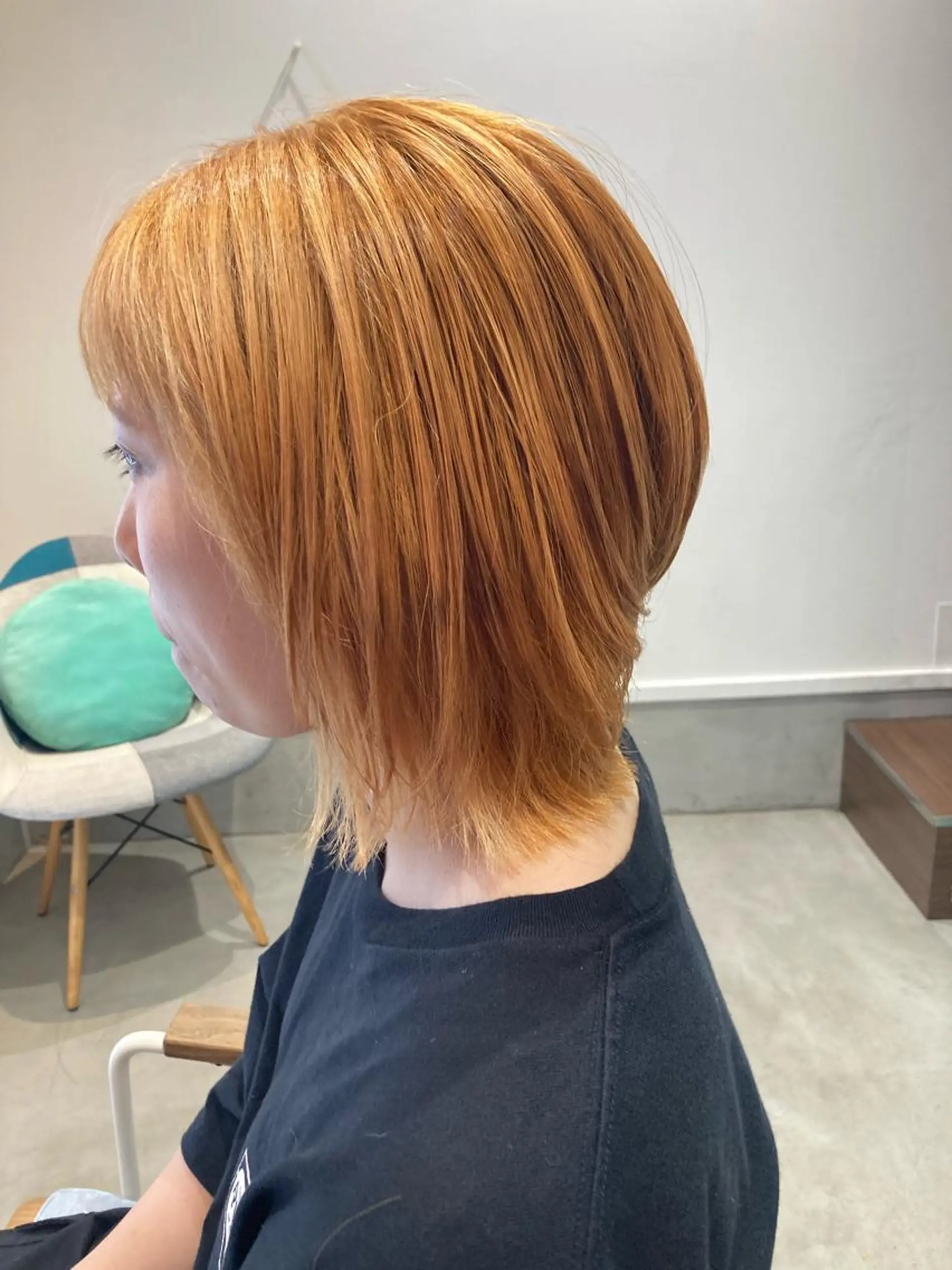 ミディアム 顔周りカット ウルフカット 折本 沙織のヘアスタイル