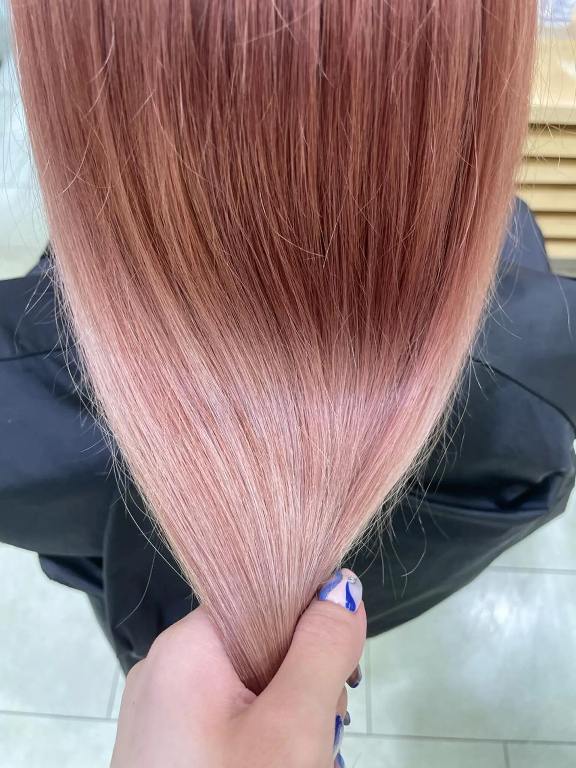 セミロング 韓国ハイトーン🦋 hikariのヘアスタイル