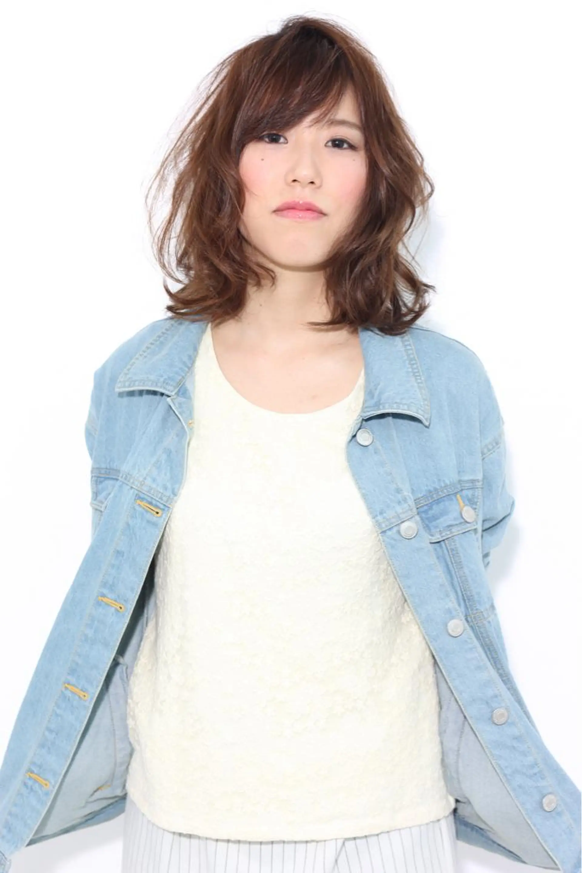 ミディアム セミロング カラー パーマ アッシュ ベージュカラー 透明感カラー 佐々木 政徳のヘアスタイル