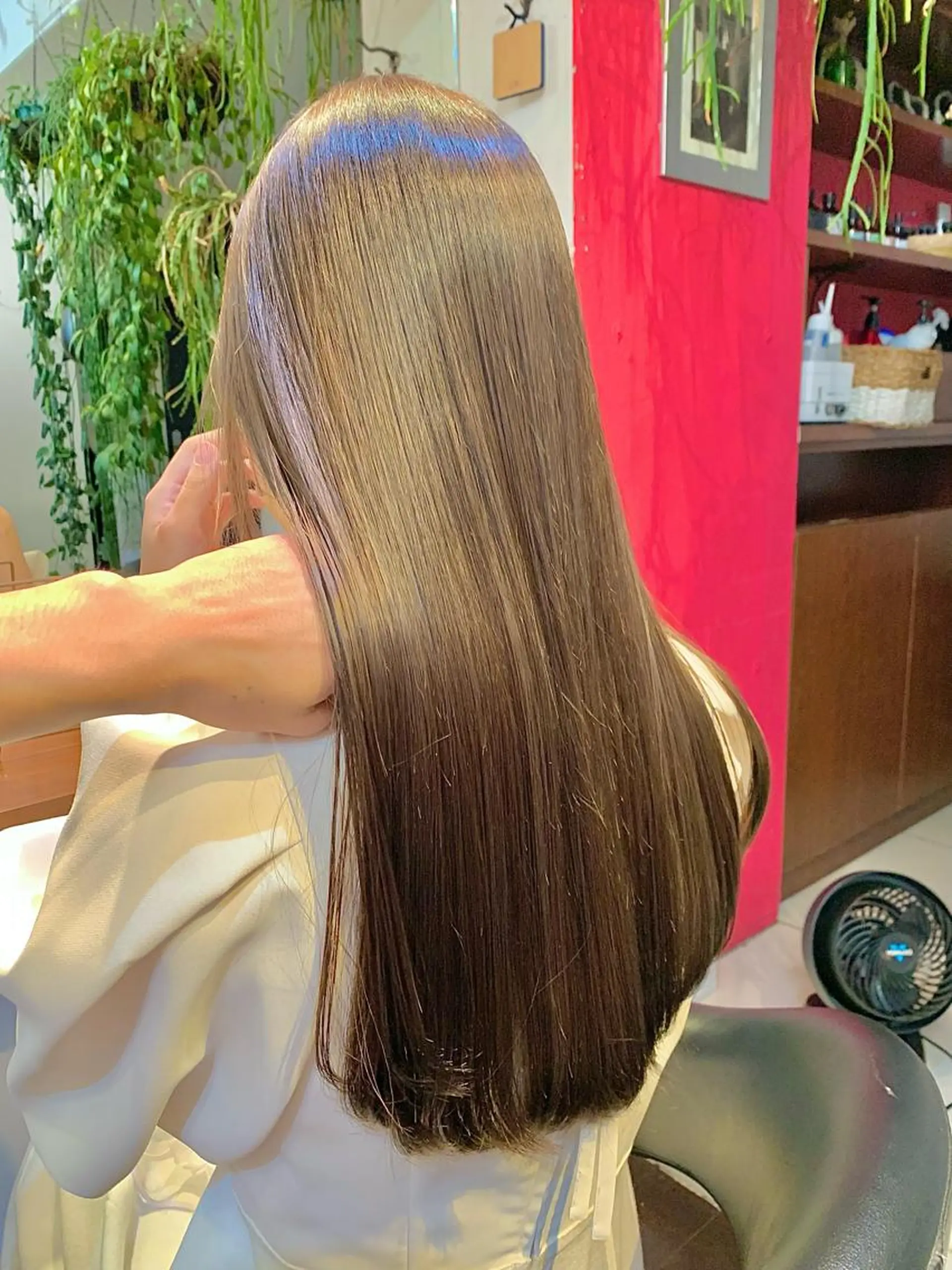 ロング カラー アッシュ 髪質改善 トリートメント カット ヘアカラー トリートメント 柔らかブラウン/顔周 りレイヤー♡ユウシのヘアスタイル