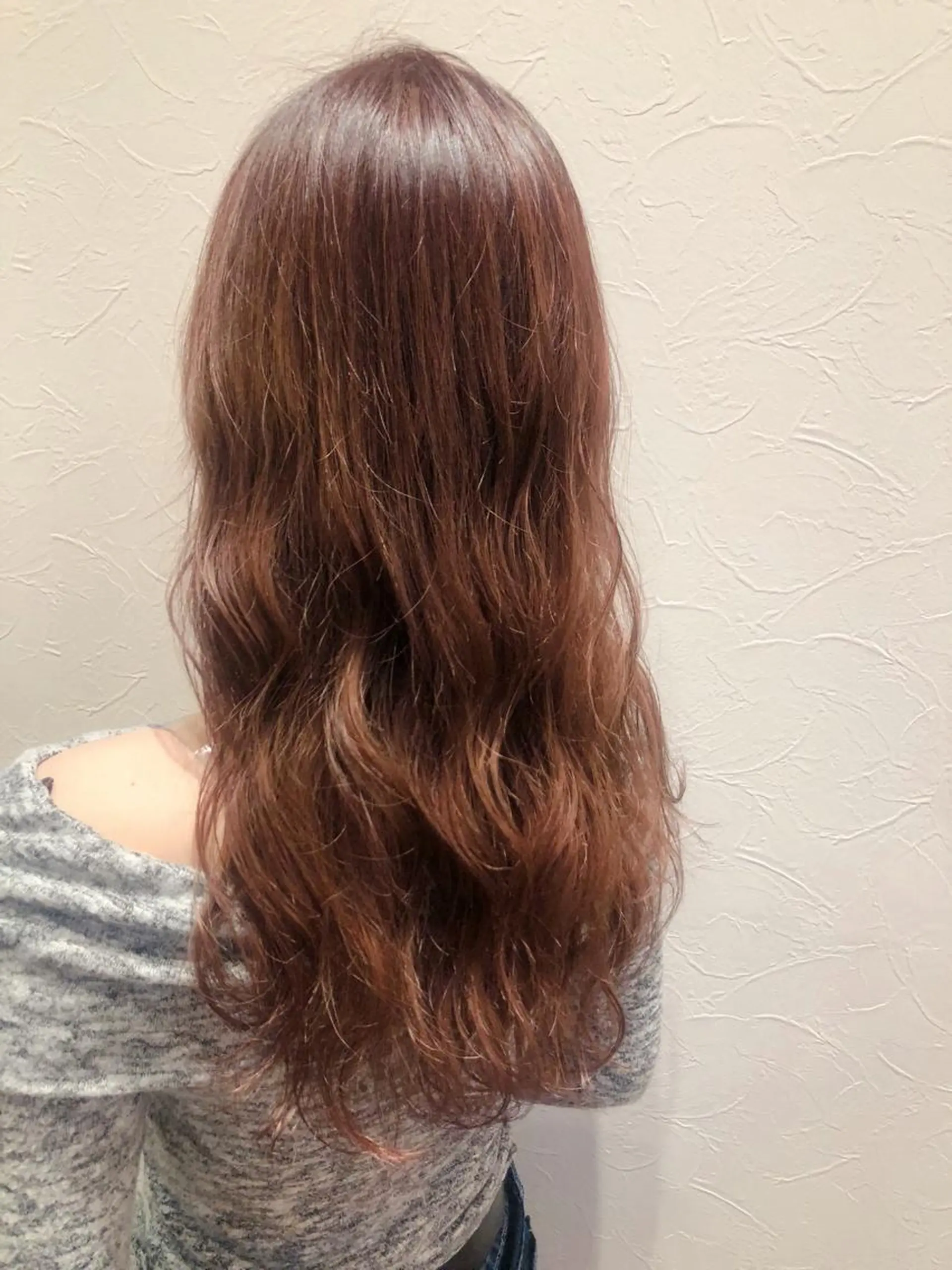 ロング カラー 韓国ヘア顔周りカット 艶髪ベージュtamaのヘアスタイル