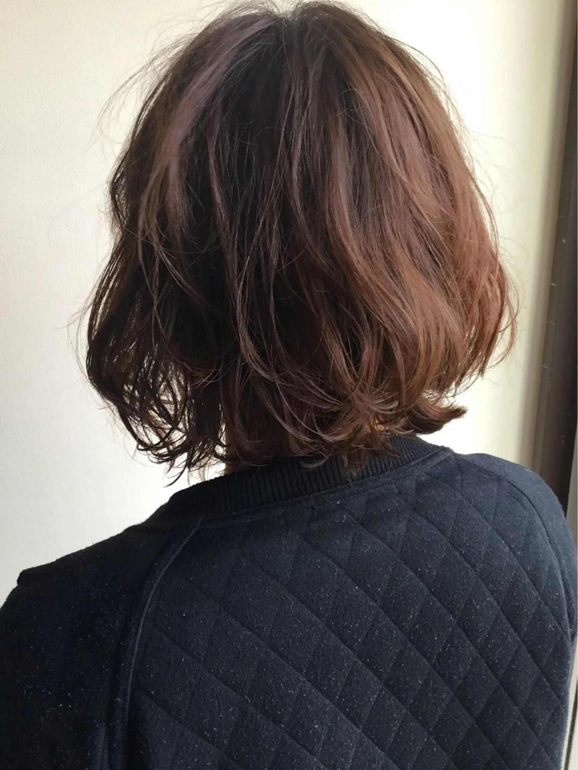 ミディアム ミディアムパーマ 外ハネヘア ✨白髪ぼかし 🍀MINAKO☆のヘアスタイル