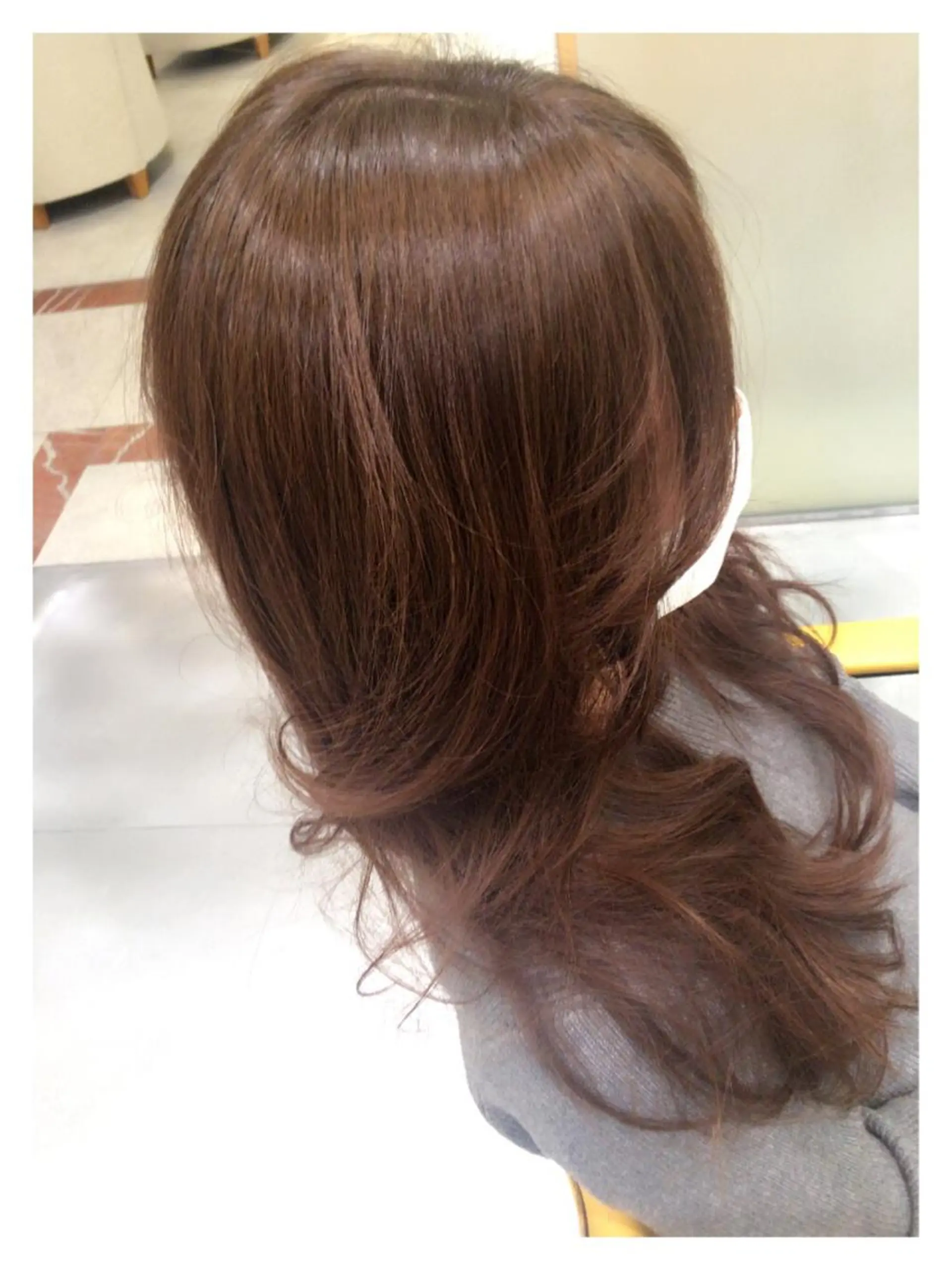 セミロング ロング カラー アッシュ ベージュカラー 外国人風カラー ウプエステティック所属・韓国肌管理 ウプエステティックのエステ・リラクイメージ