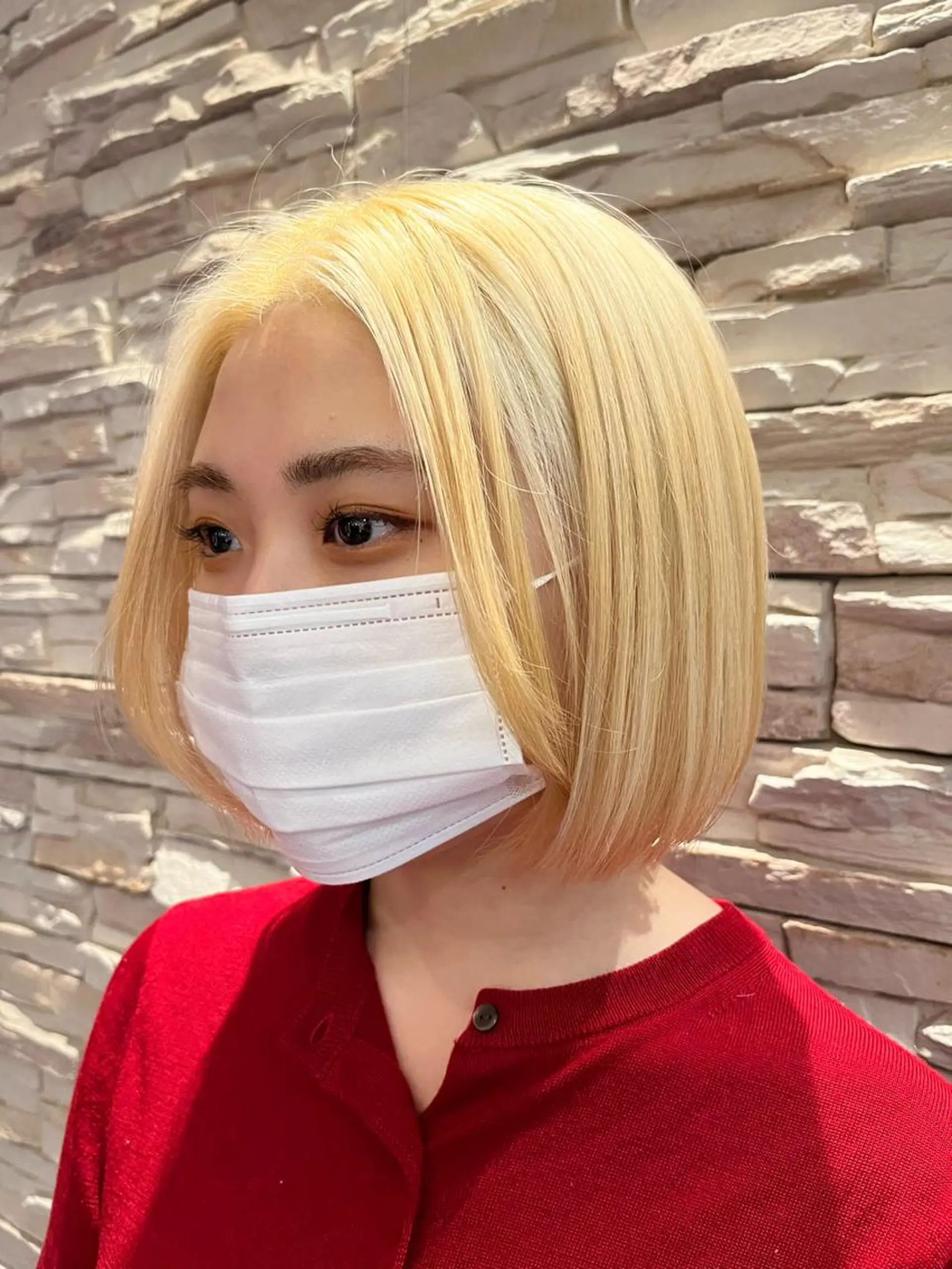 カラー ブロンド ホワイトブロンド 福田 唯夏のヘアスタイル