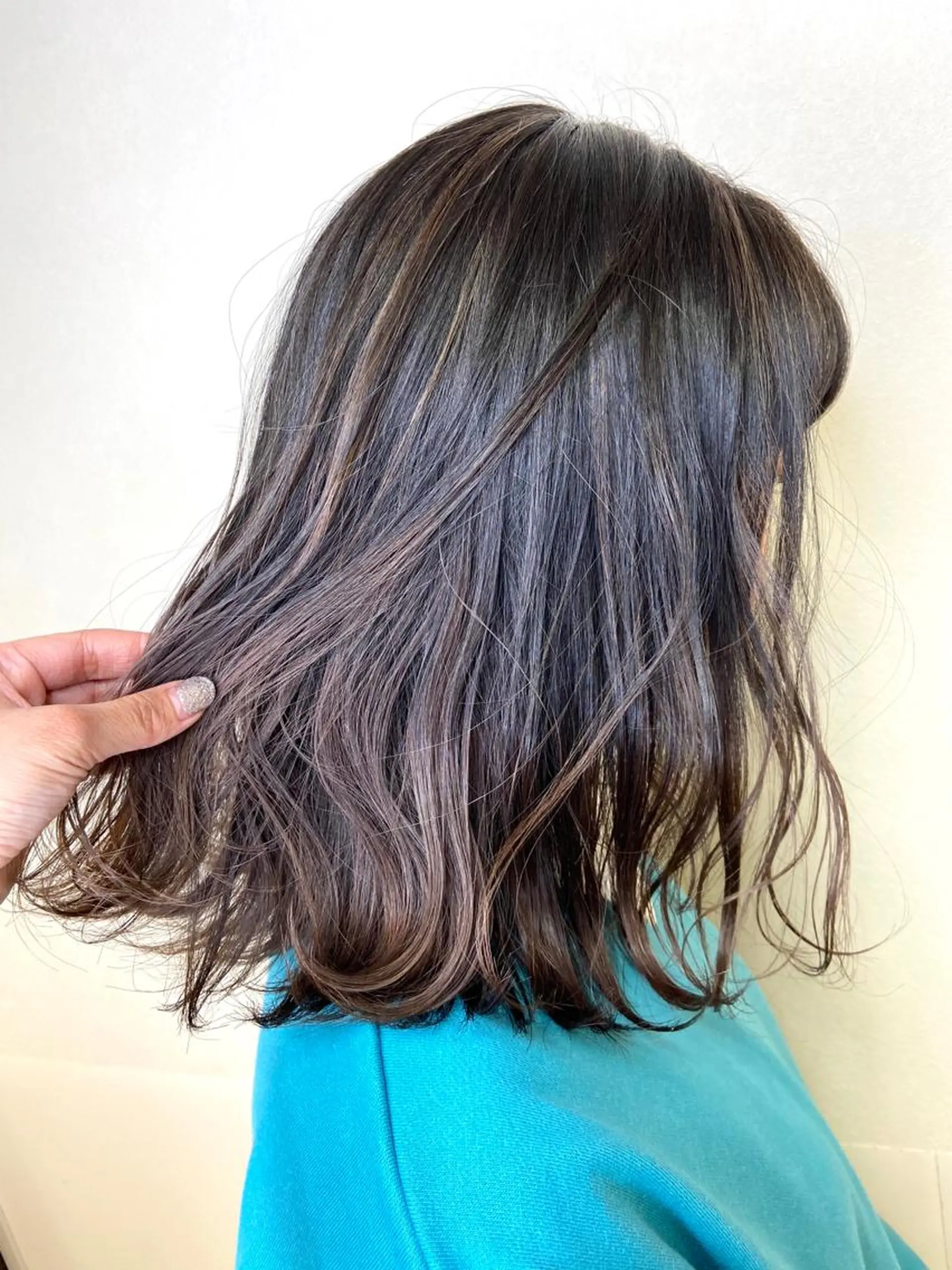 セミロング 【カラーリスト】 Likka.のヘアスタイル