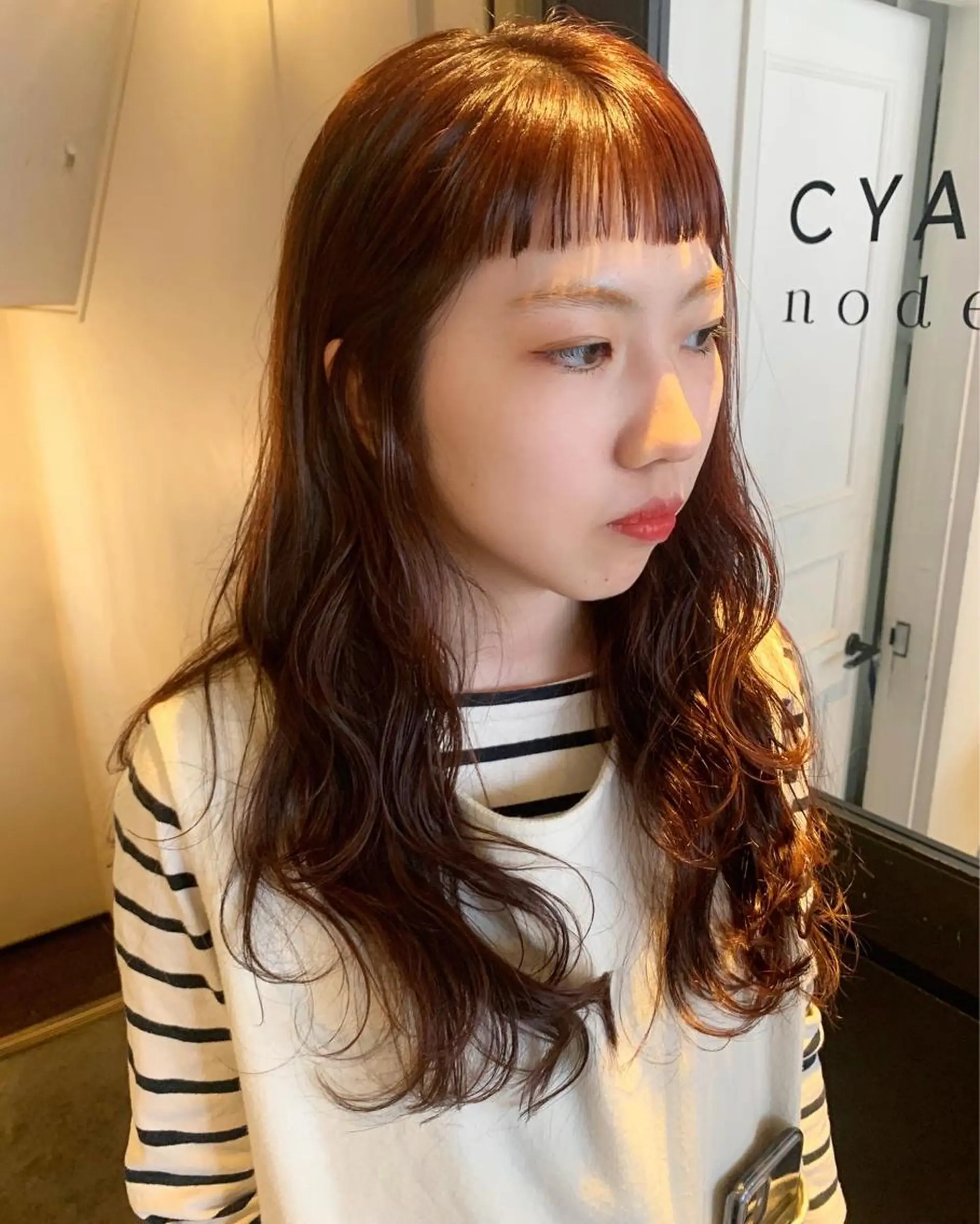 ロング カラー パーマ ヘアアレンジ メンズ キッズ ネイル マツエク・マツパ ロングレイヤー レイヤーカット ロング オン眉 ロングネイル SALOWIN梅田茶屋町店所属・ウルフレイヤーカット /チヒロのヘアスタイル