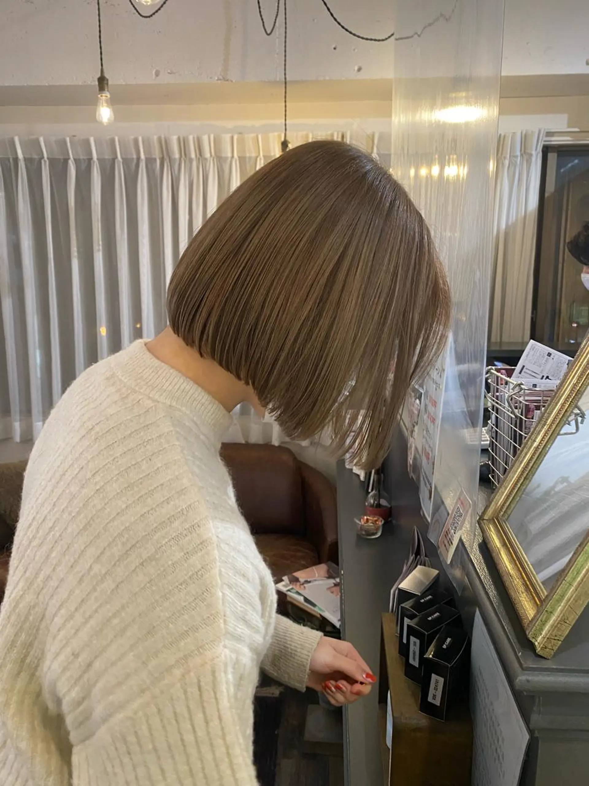 ショート カラー カット ヘアカラー 梅田ハイトーン チダ ヒナノのヘアスタイル