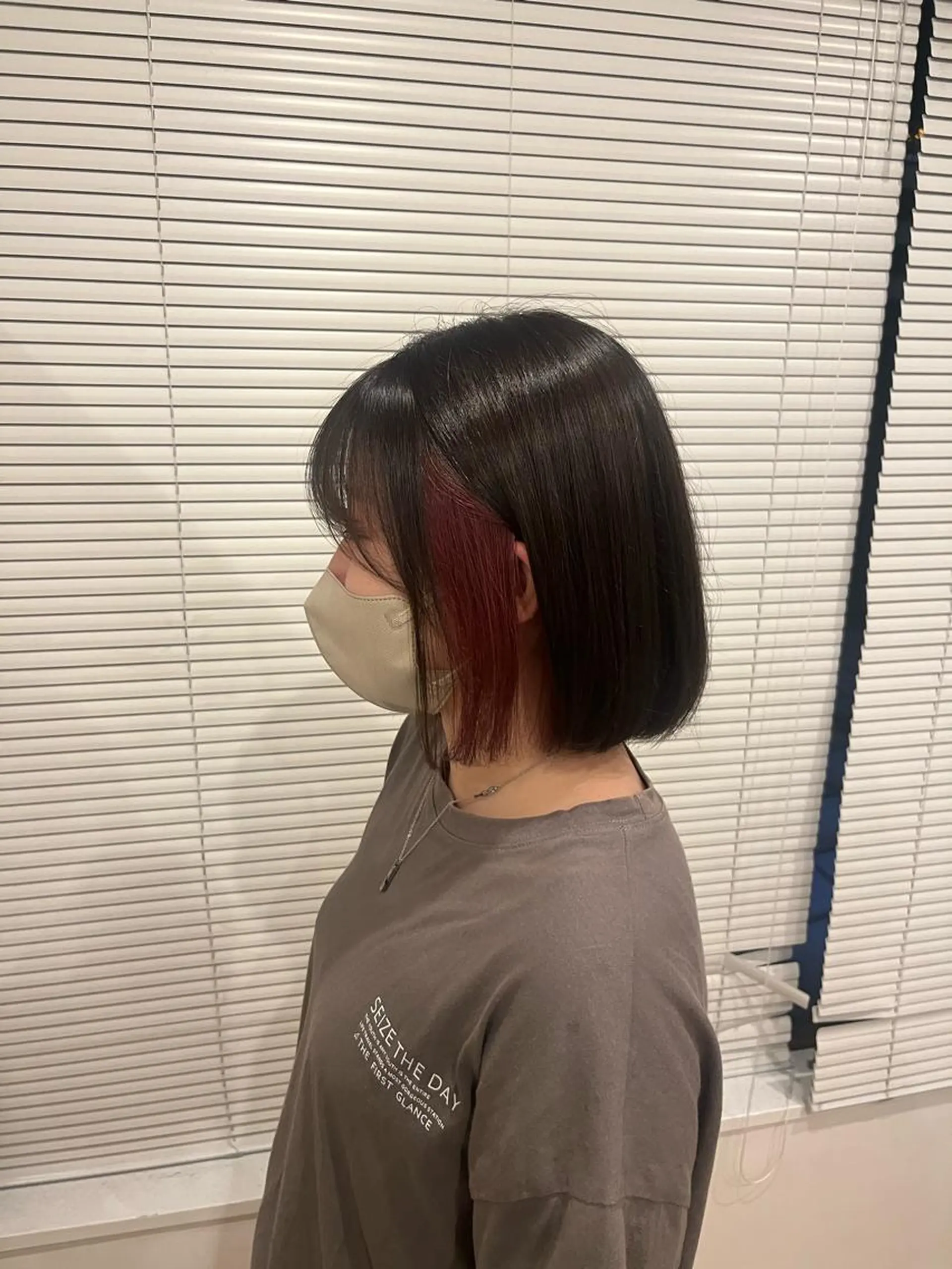 カラー インナーカラー 藤原 智恵のヘアスタイル