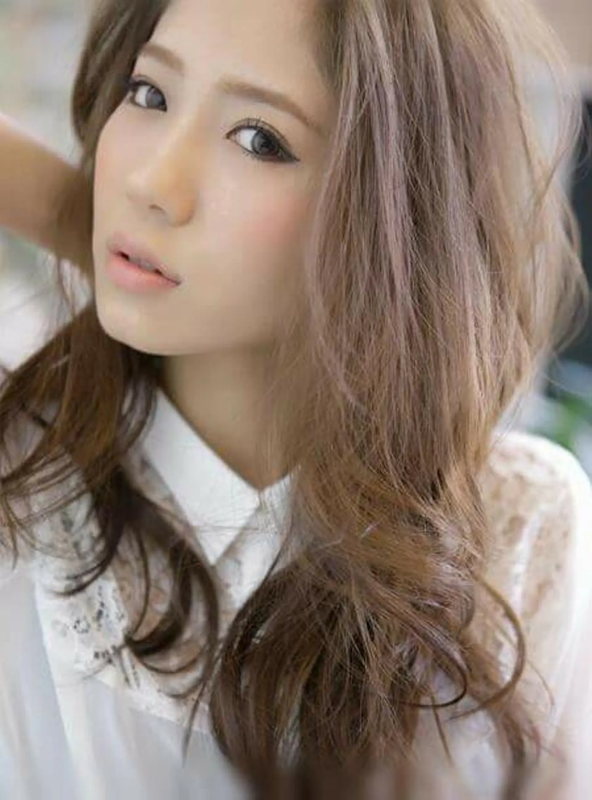 ミディアム カラー パーマ ヘアアレンジ ベージュカラー iplus まつげ、眉毛、耳つぼのマツエク・マツパデザイン