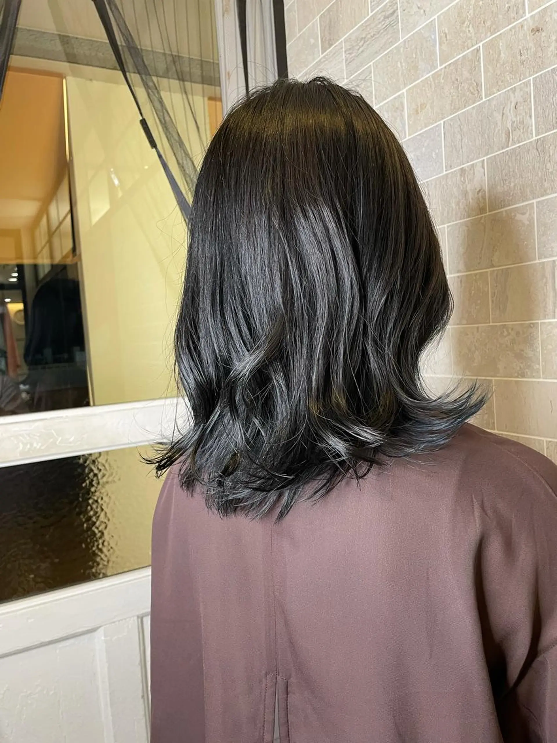 ミディアム 柳井 瑠菜のヘアスタイル