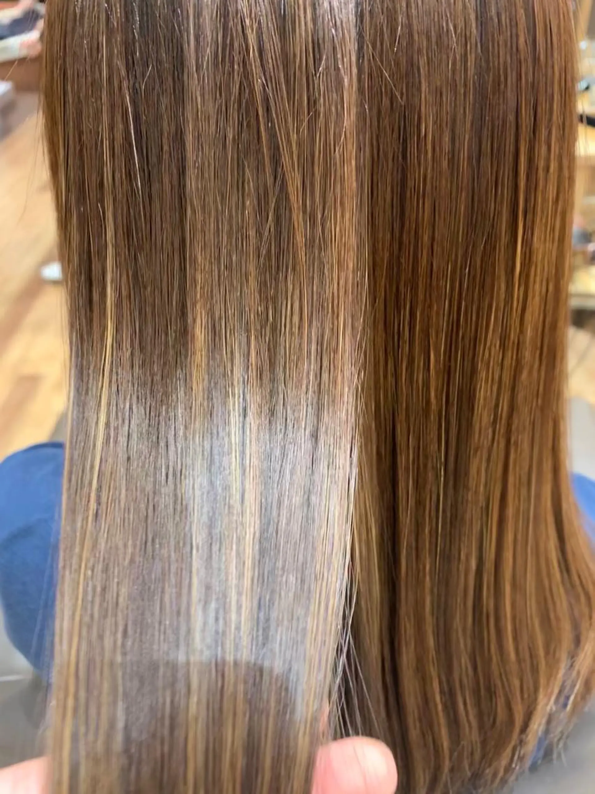 セミロング 🎀ツヤ暖色カラー 🎀大塚ナオミのヘアスタイル