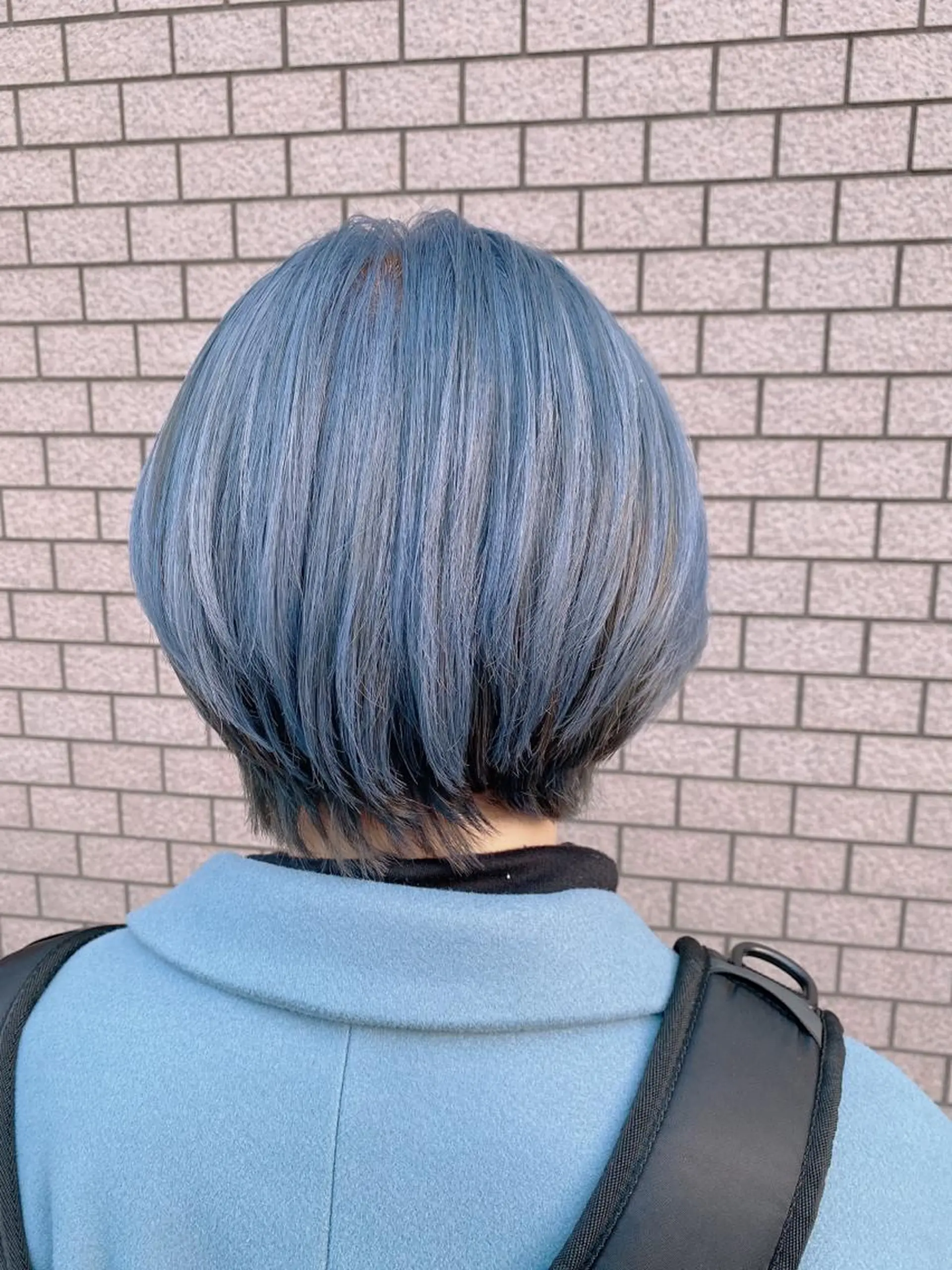 ショート カラー 岡本 拓朗のヘアスタイル