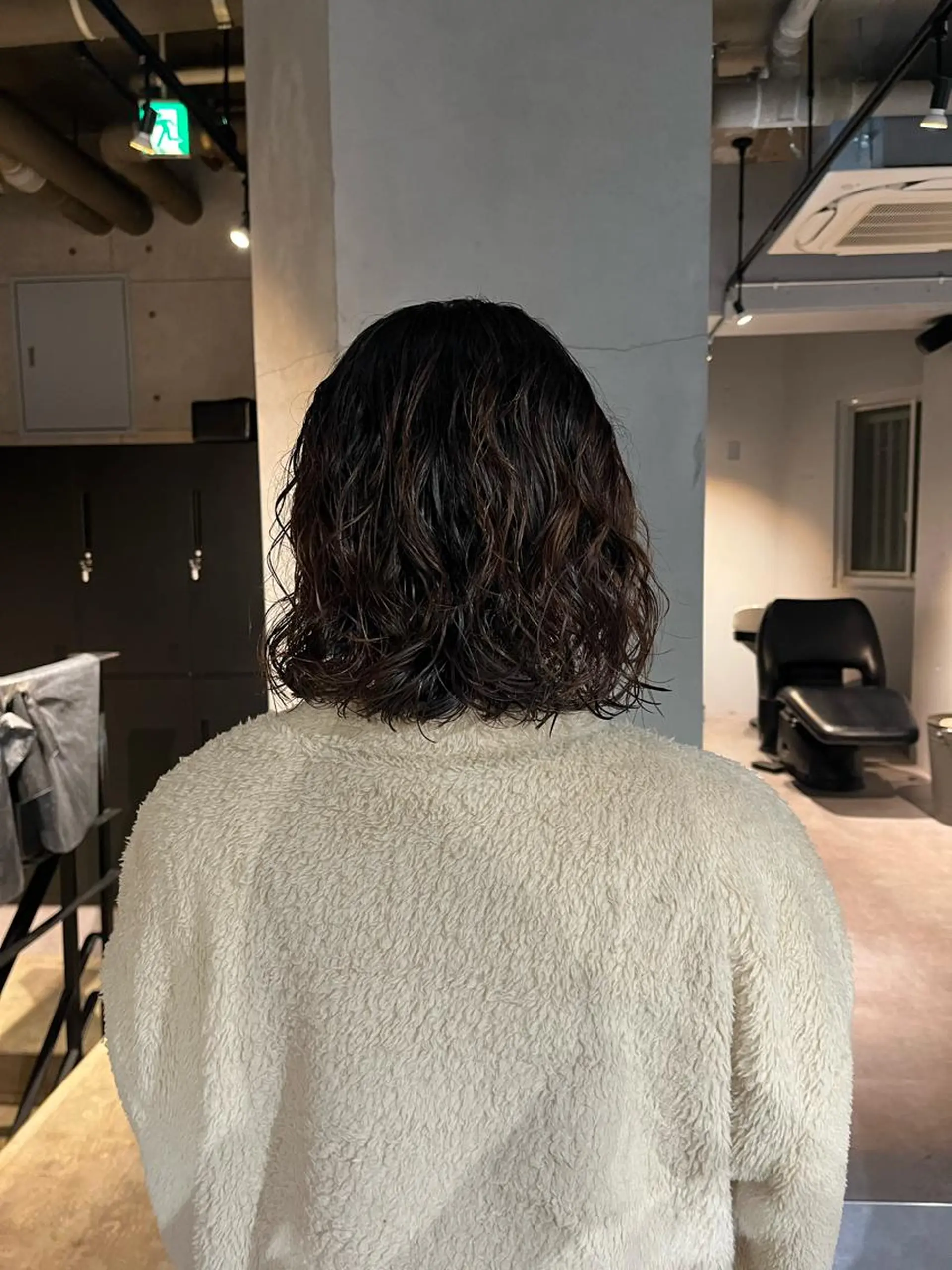 パーマ china/ボブ /ブリーチカラーのヘアスタイル