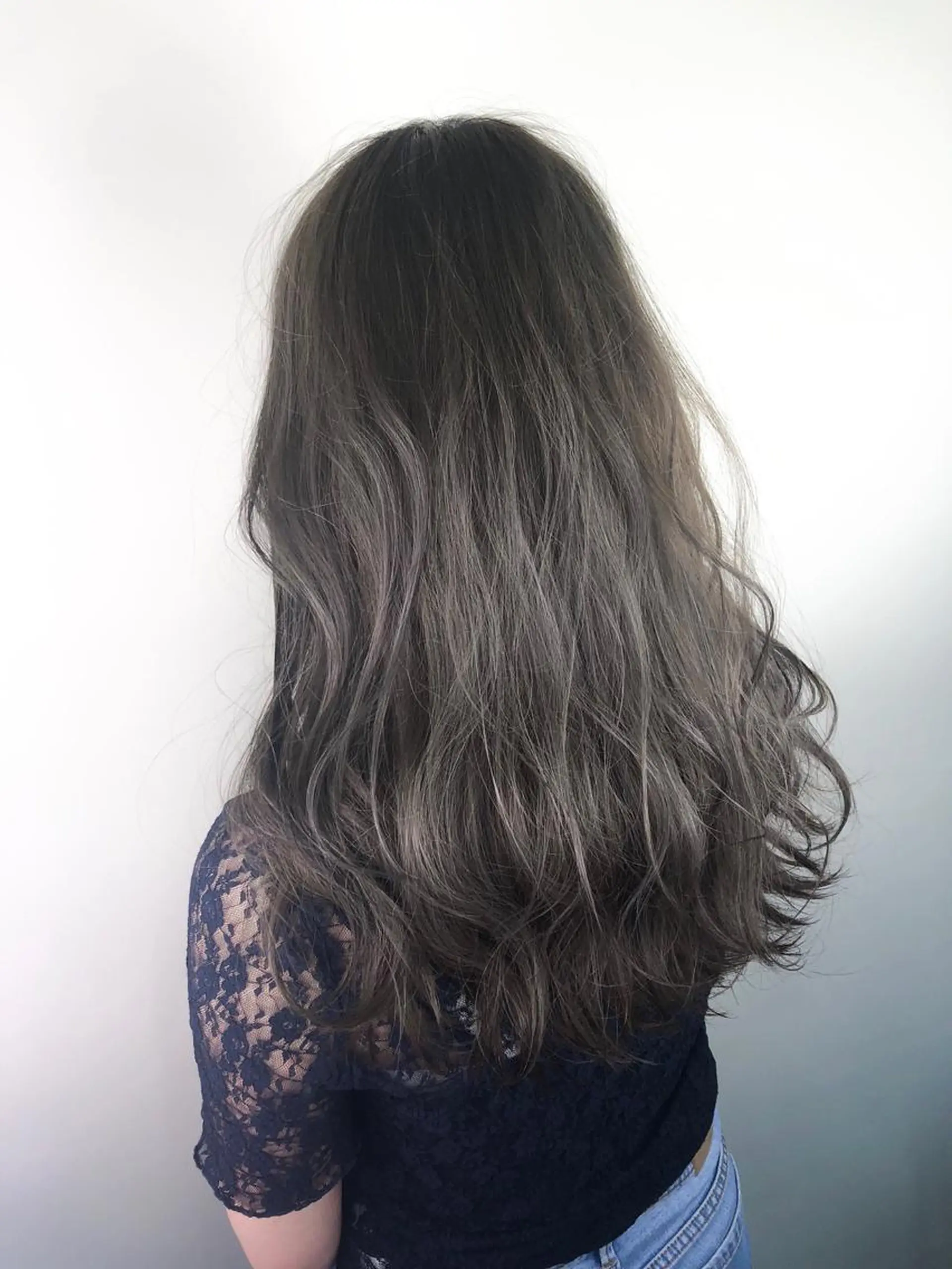 セミロング カラー グレージュ 外国人風カラー カット ヘアカラー トリートメント _WHITE高槻所属・_WHITE高槻店 yusukeのヘアスタイル