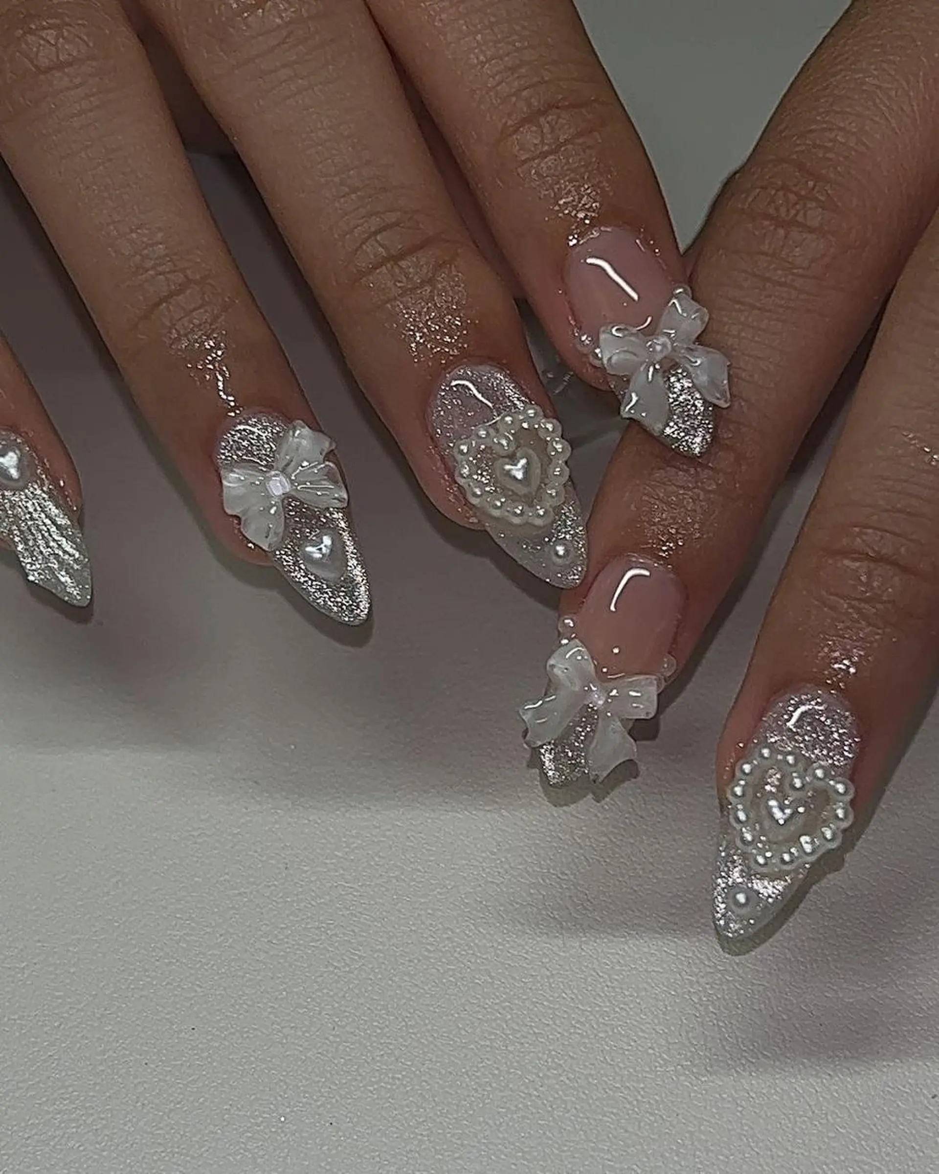 ネイル 長さ出し フレンチネイル グラデーション 卒業式 マグネットネイル ハンドネイル MIHANA NAILのネイルデザイン