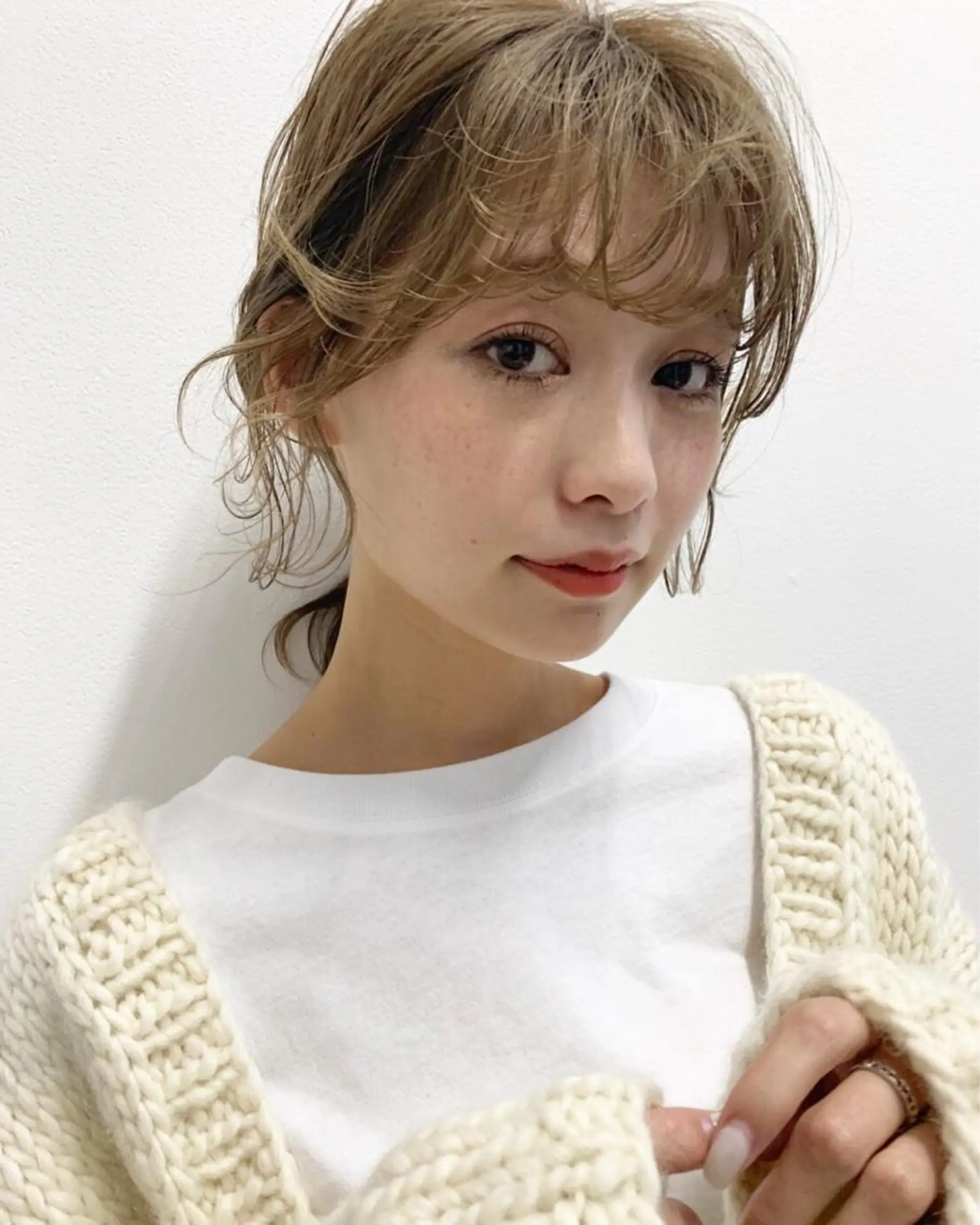 ミディアム カラー パーマ ヘアアレンジ カット ヘアカラー トリートメント ヘッドスパ "オトナ髪”/ LAKA TOCCAのヘアスタイル