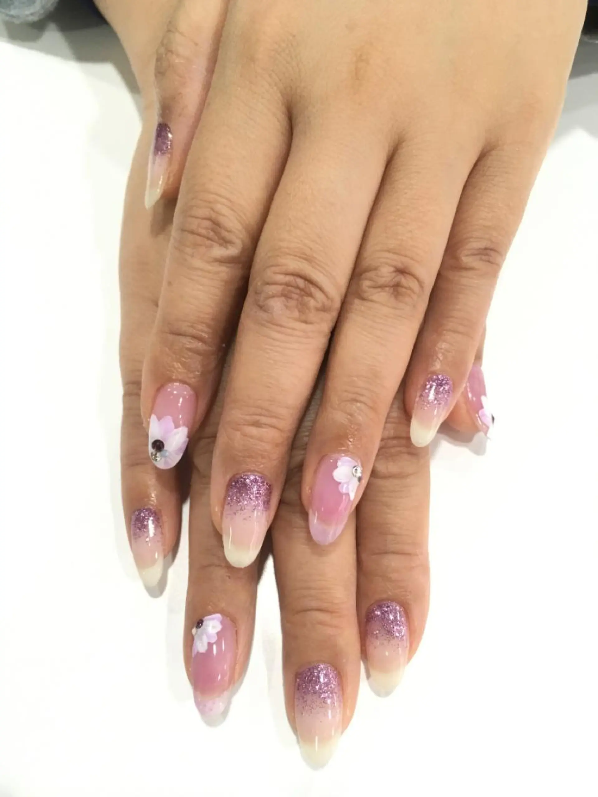 ネイル Allure小山店 Maiのネイルデザイン