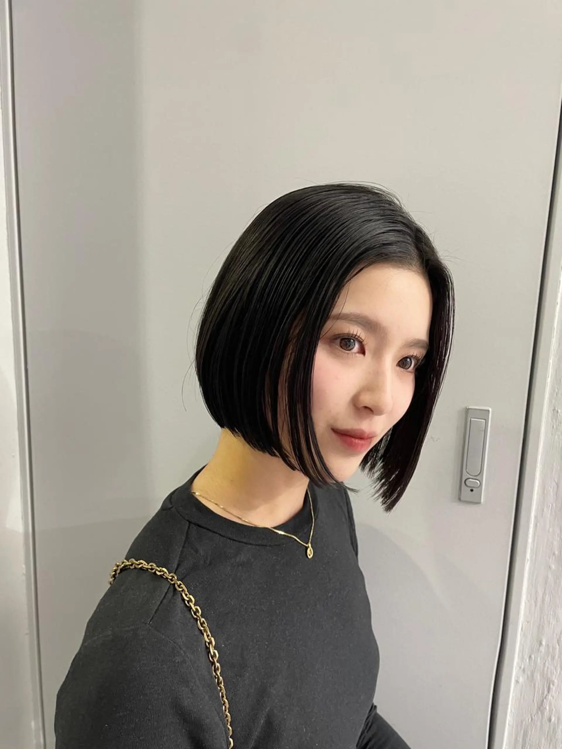 ショート ボブ 韓国風ヘア amu/ブリーチなし ダブルカラーのヘアスタイル