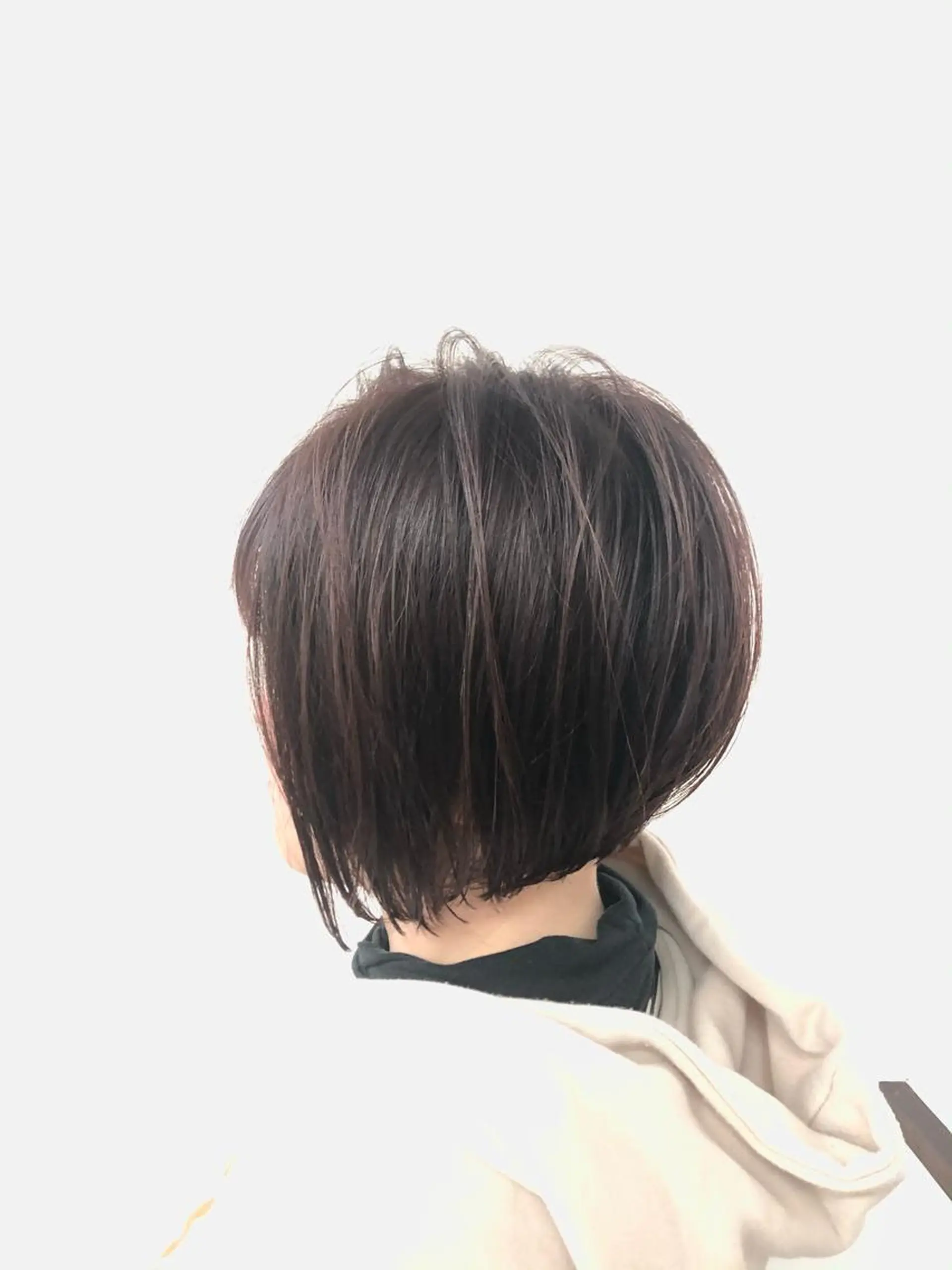 ショート カラー カット ヘアカラー メンズカット デザインカラーのヘアスタイル