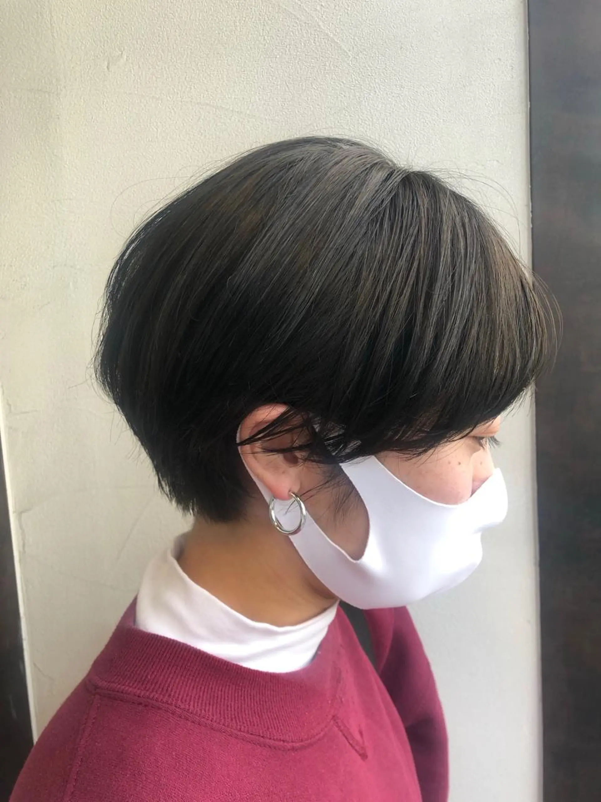 ショート カラー ベージュカラー ケアカラー オリーブベージュ モリオフロムロンドン池袋店所属・冨永 さやかのヘアスタイル