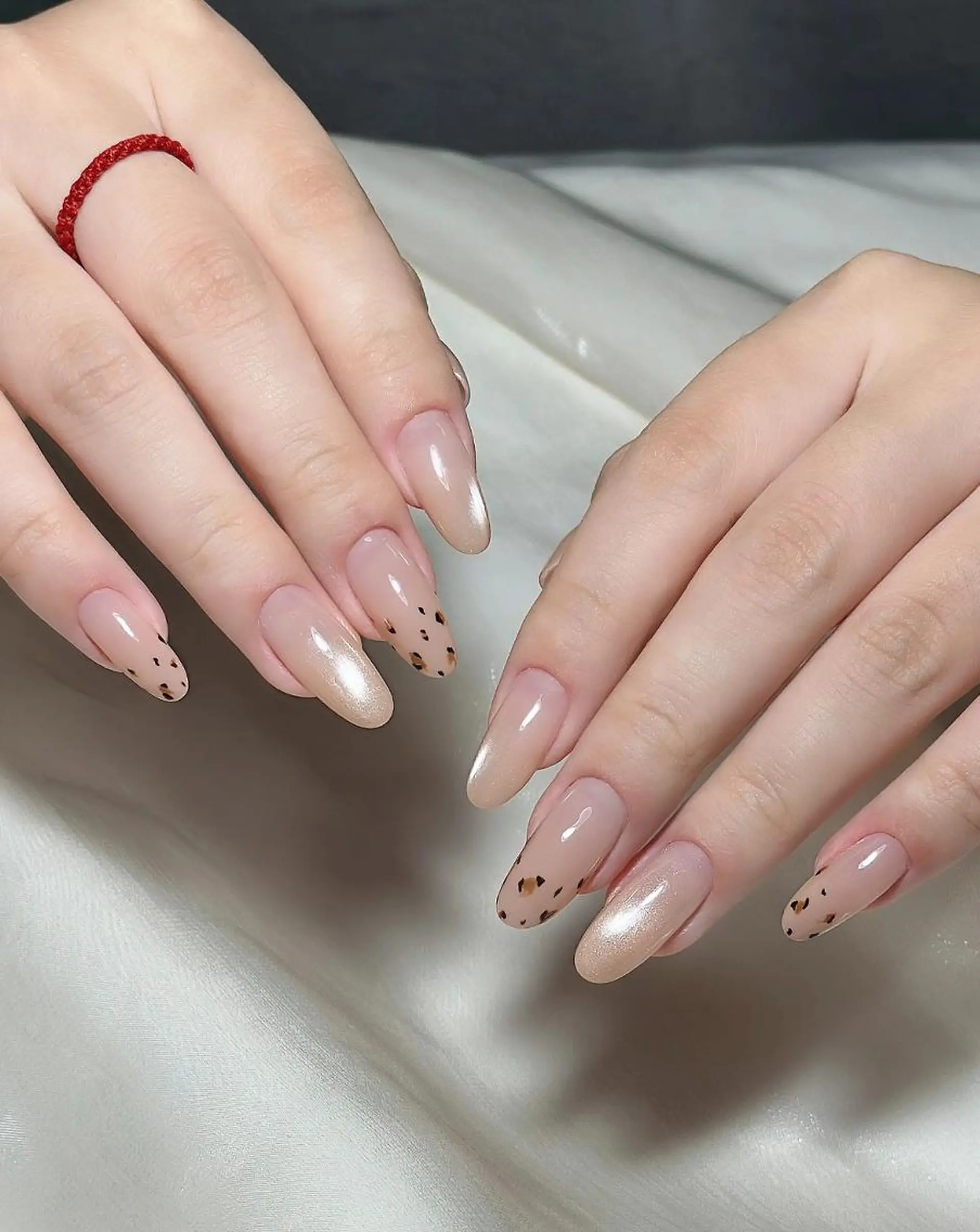 ネイル ハンドネイル フットネイル ハンドケア RAFFINE 月🦋🩵のネイルデザイン