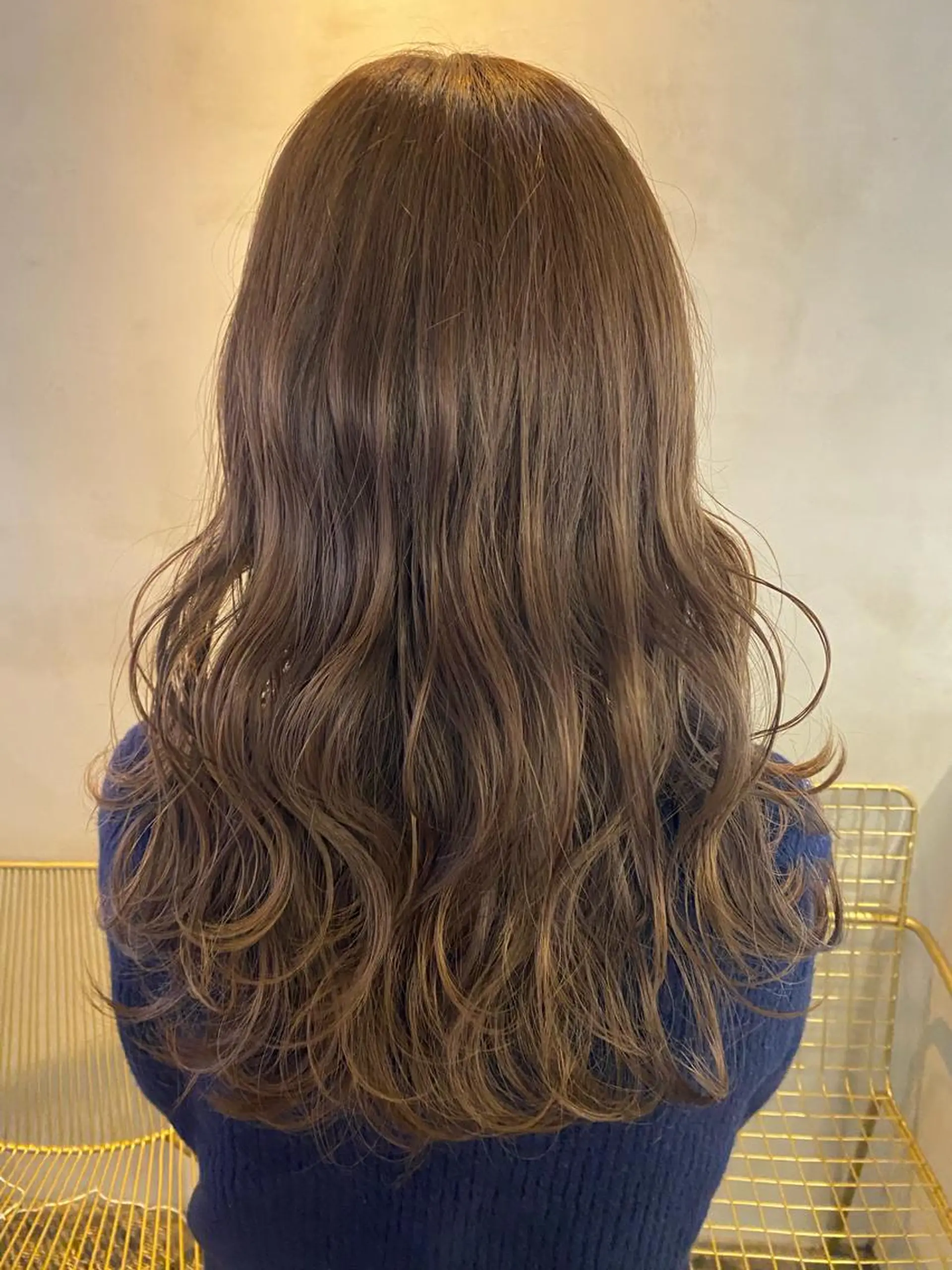 セミロング 岩尾 萌々子のヘアスタイル