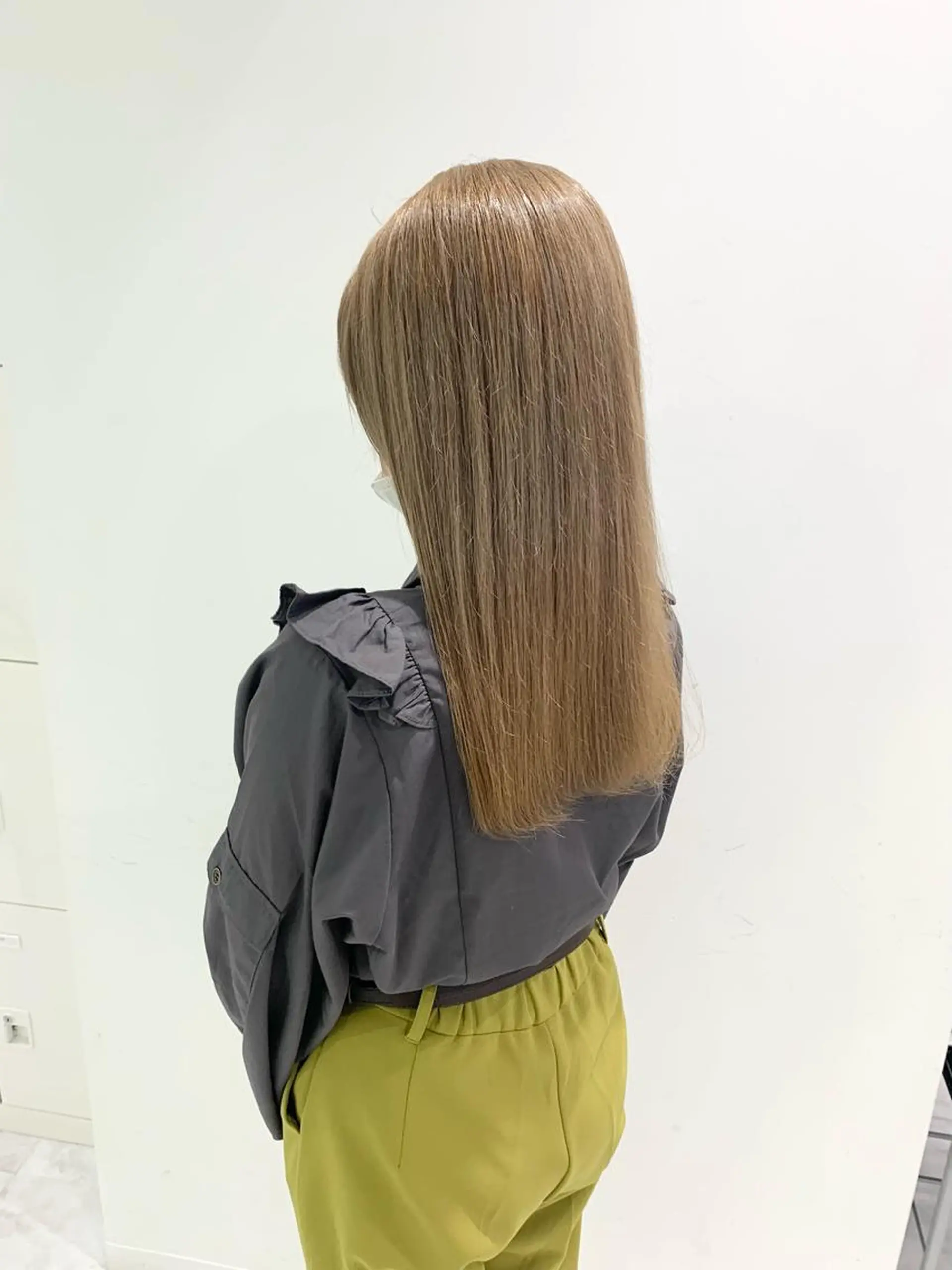 ロング カラー ヘアカラー トリートメント 🪞ハイトーン🪞 🤍waka🤍のヘアスタイル