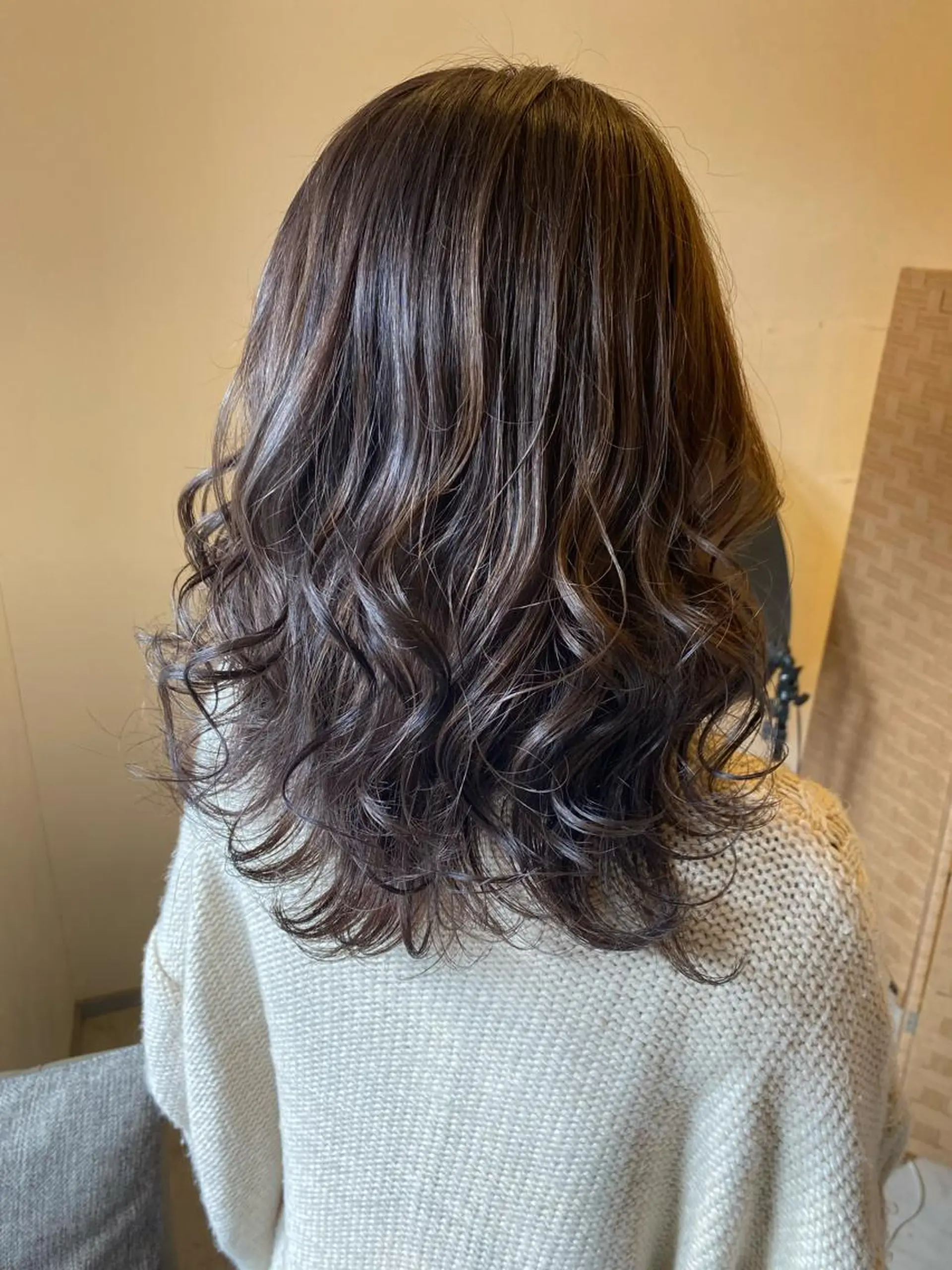 セミロング カラー ケアブリーチ&シール エクステの店和田翔莉のヘアスタイル