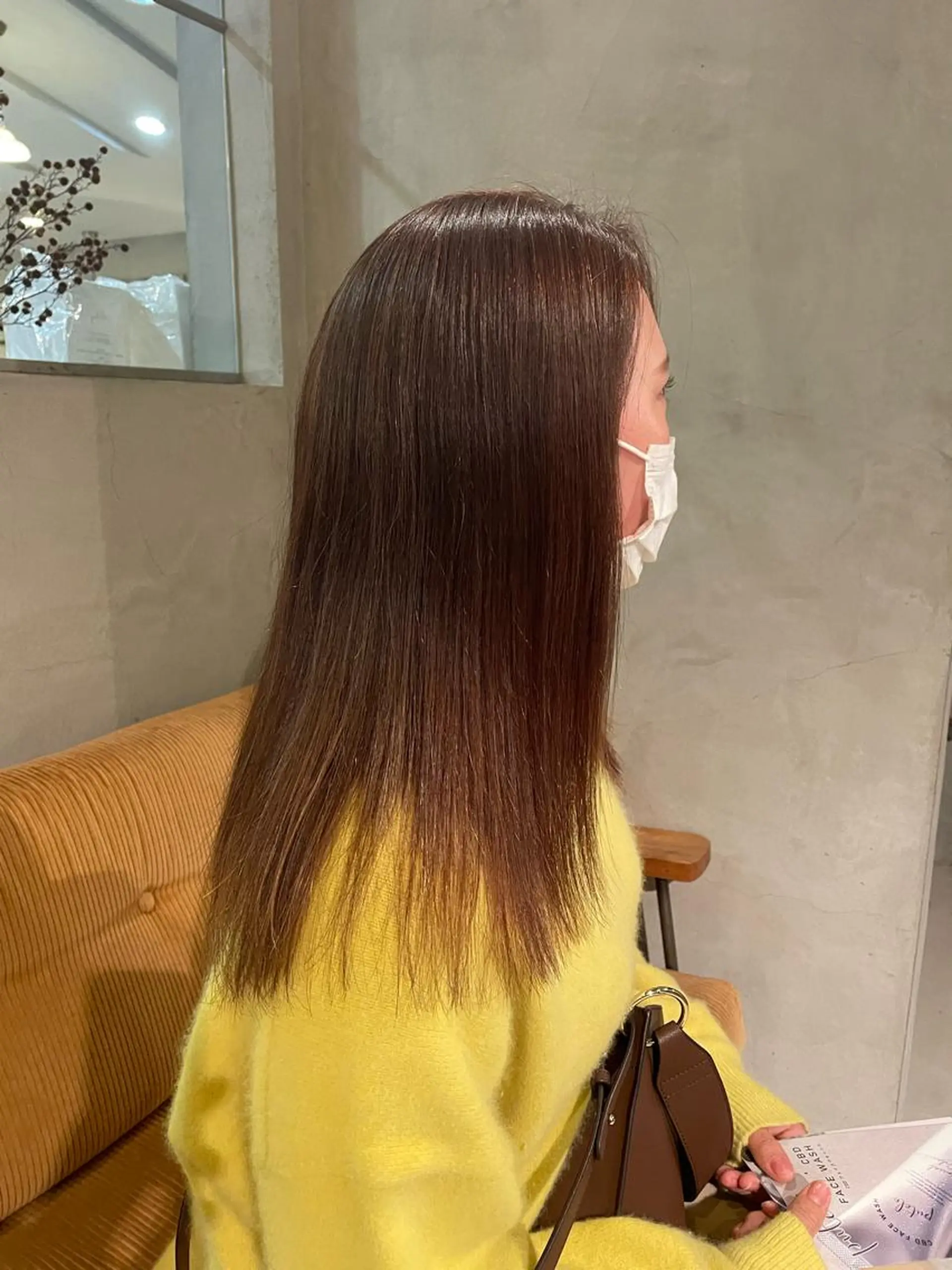 ロング カラー ベージュカラー 石田 まいやのヘアスタイル