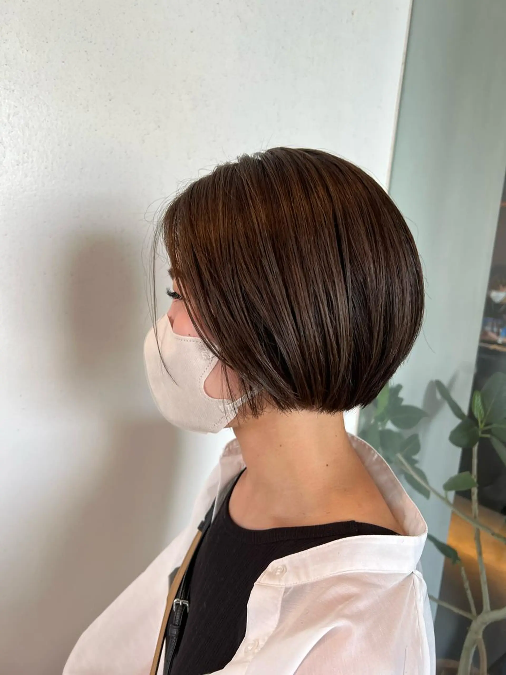 ショート カラー ブラウンカラー 中井 一葉のヘアスタイル