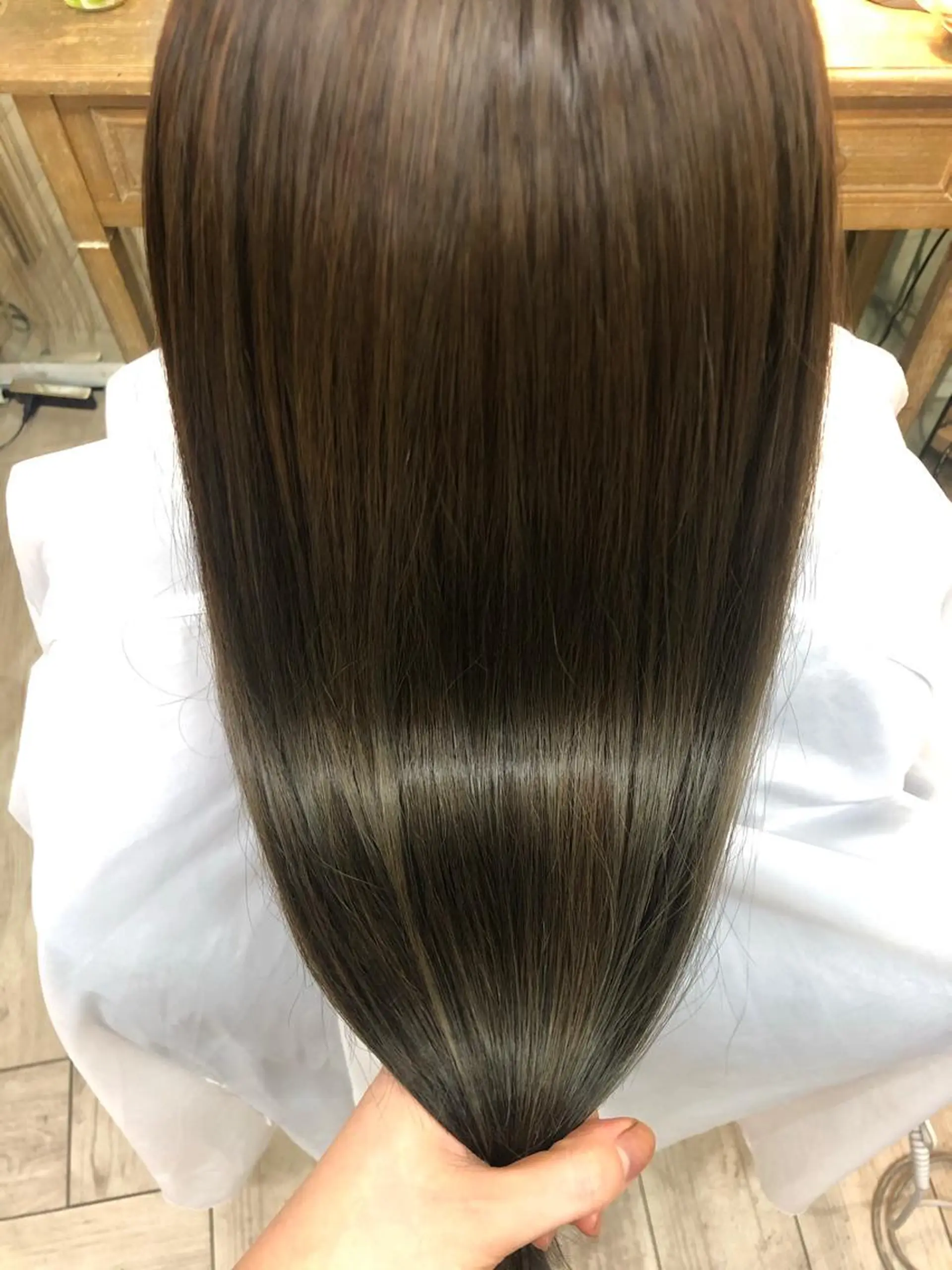 ロング アッシュ カット 縮毛矯正 トリートメント ❤︎大人シック ベージュrihoのヘアスタイル