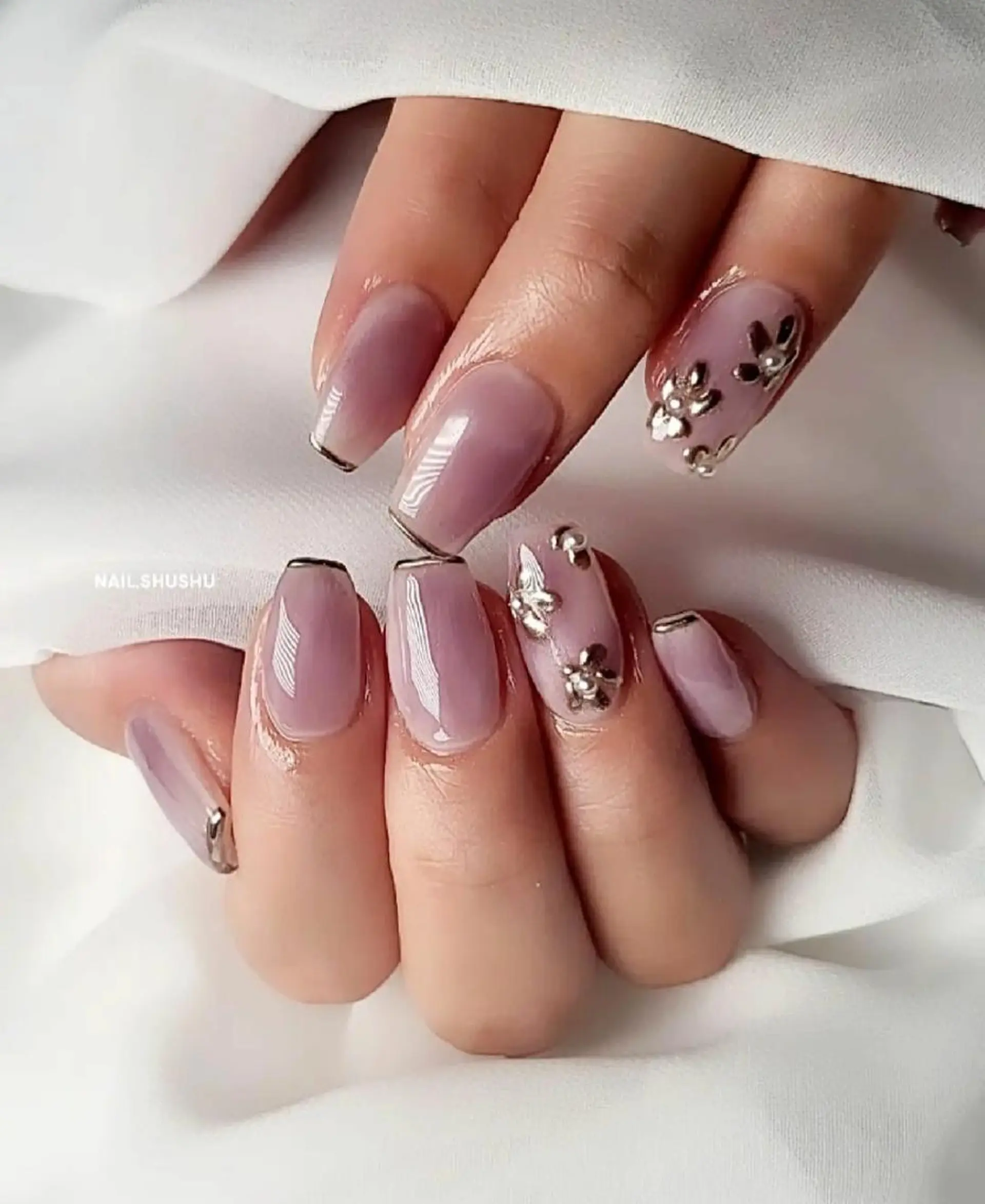 ネイル 持ち込み ニュアンスネイル ワンカラーネイル シンプルネイル 春ネイル 3dパーツ/流行り 👧shushu❤️のネイルデザイン