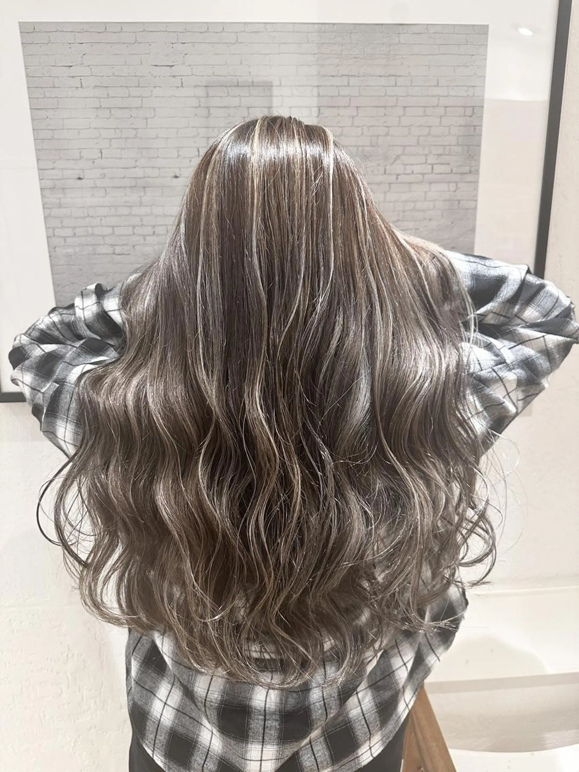 ロング ハイライト カット ヘアカラー 佐藤/本物志向の 髪質改善サロンのヘアスタイル