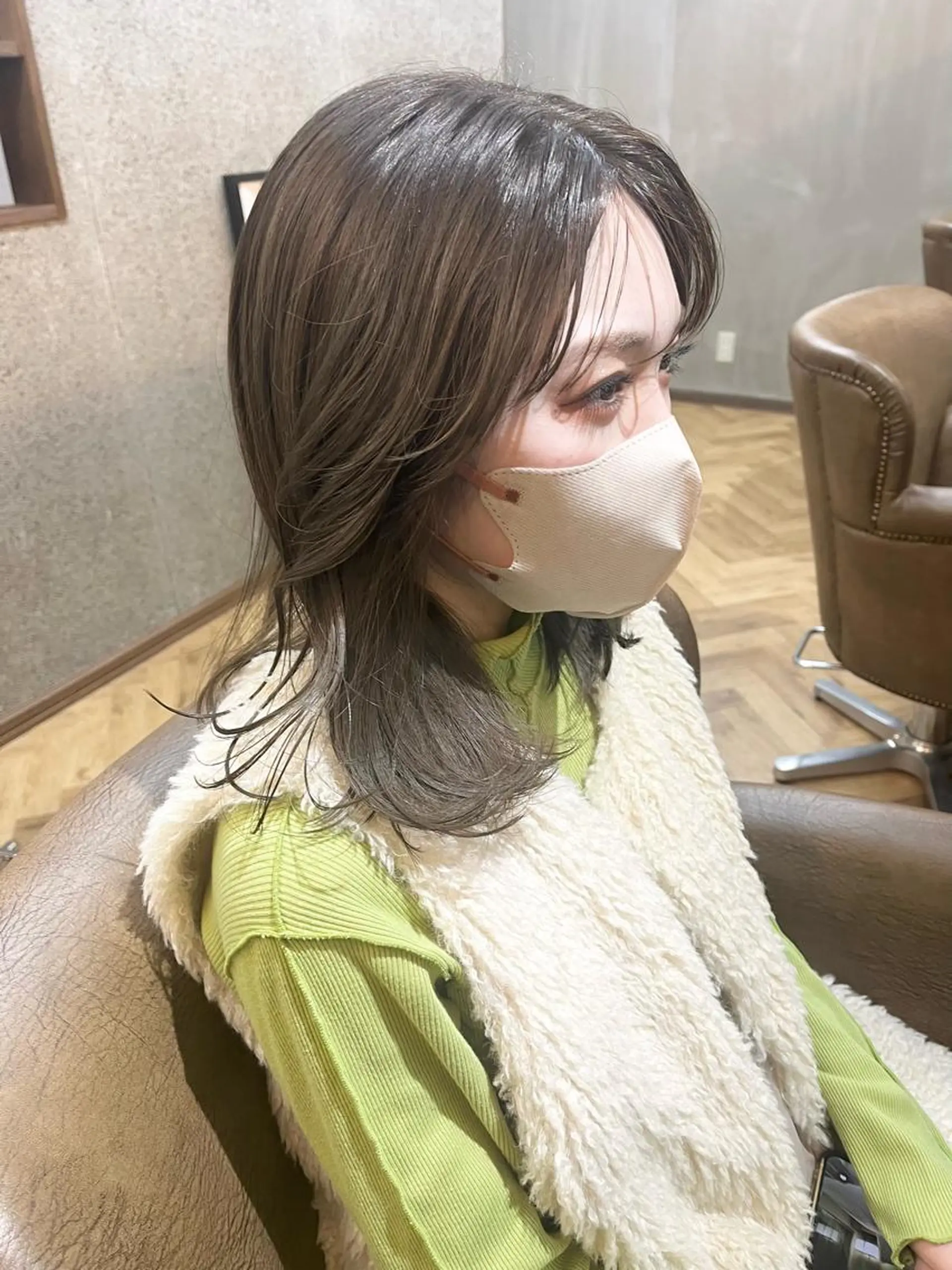 セミロング カラー ベージュカラー オリーブベージュ miyu /レイヤー/ブリーチのヘアスタイル