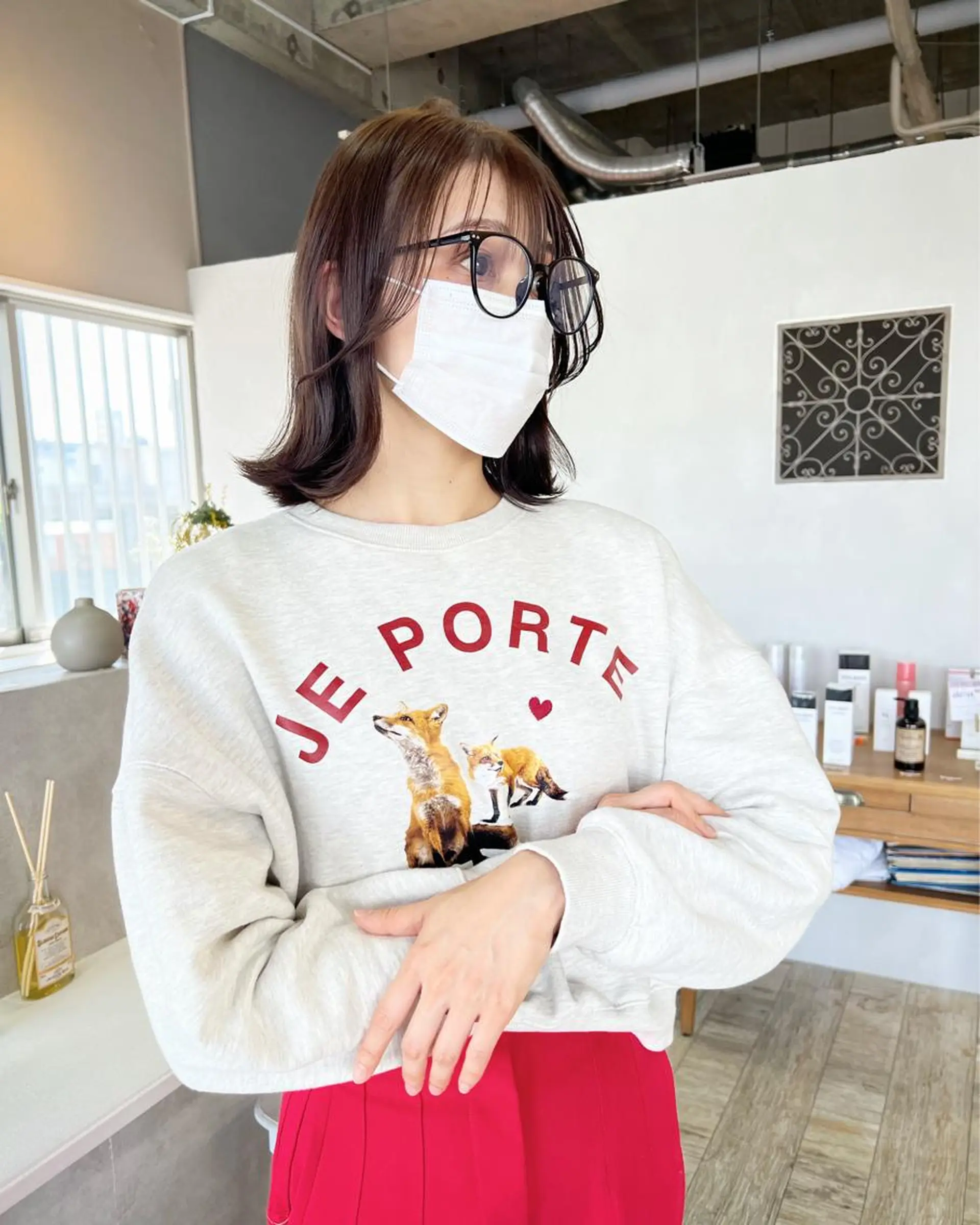 ミディアム カラー 顔まわりレイヤー 顔周りカット レイヤーカット テトネ タカシのヘアスタイル