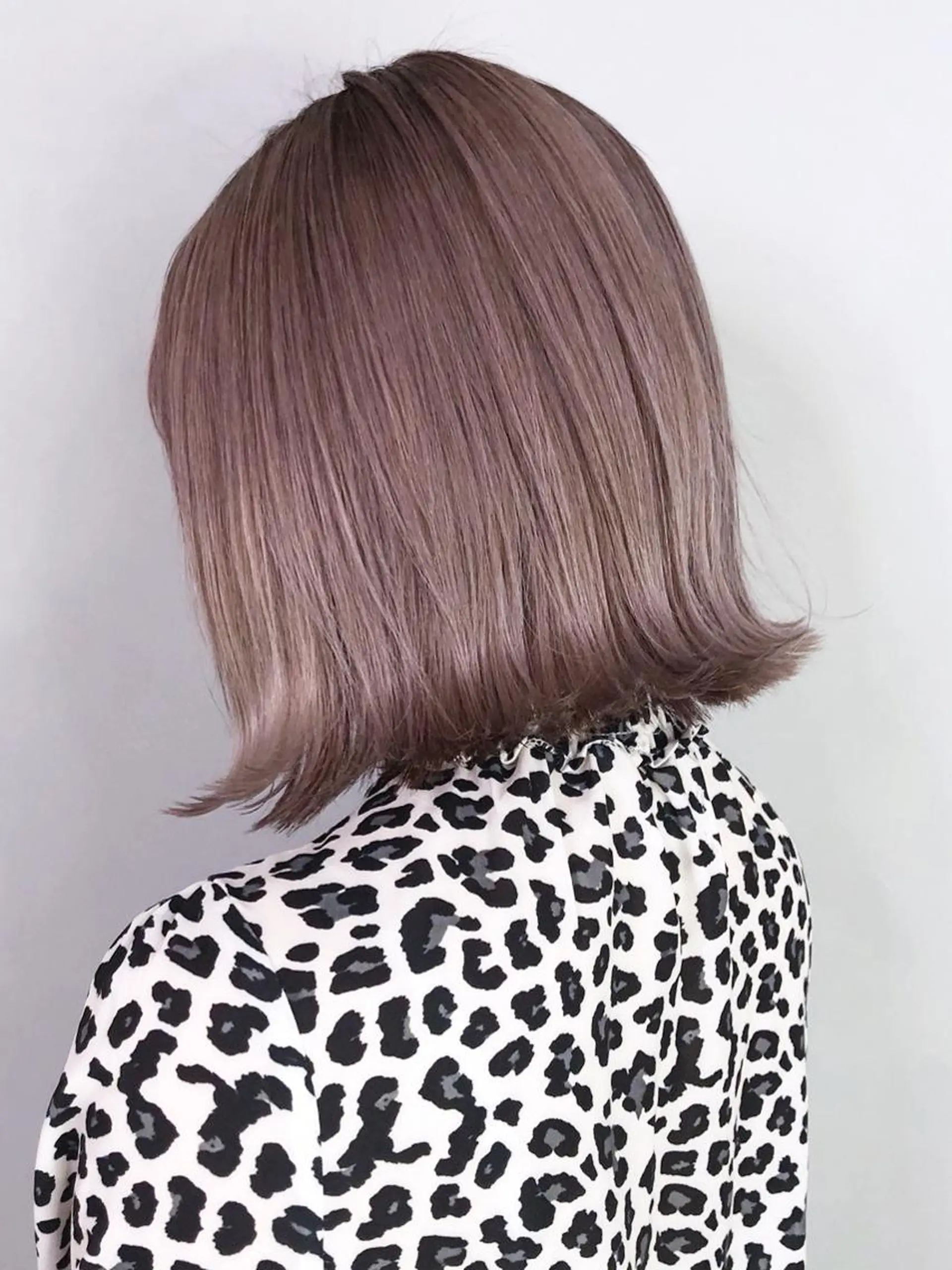 ミディアム カラー パーマ ヘアアレンジ 切りっぱなしボブ ベージュカラー ピンクカラー ピンクベージュ ボブ ITbyALBUM 浦和店のヘアスタイル