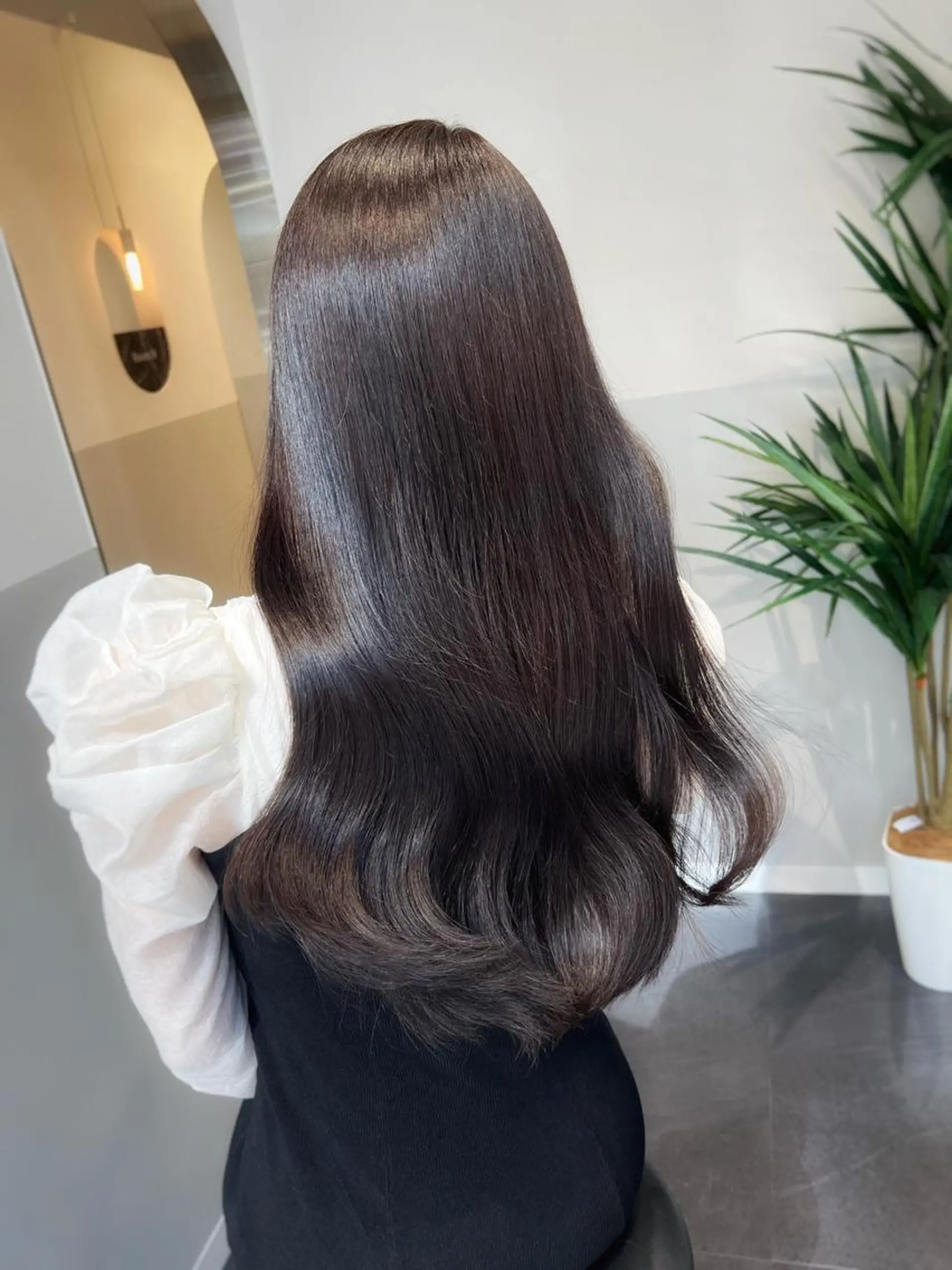 ロング 韓国風カラー 髪質改善 韓国風ヘア 縮毛矯正 トリートメント SALOWIN east店6F所属・TAKUMI 【美髪特化】のヘアスタイル