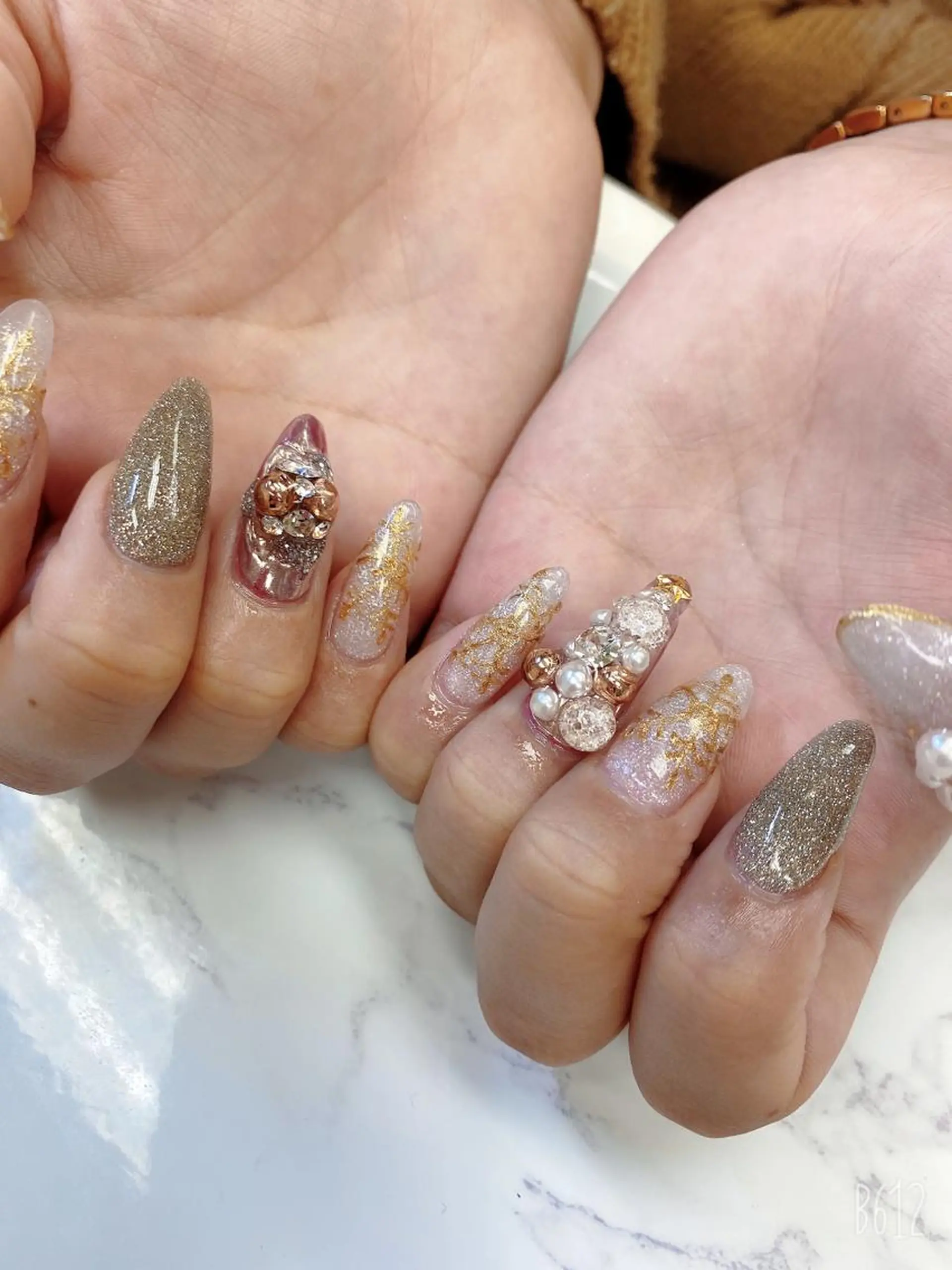 ミディアム ハンドネイル JNA認定講師🌸 RIEのネイルデザイン