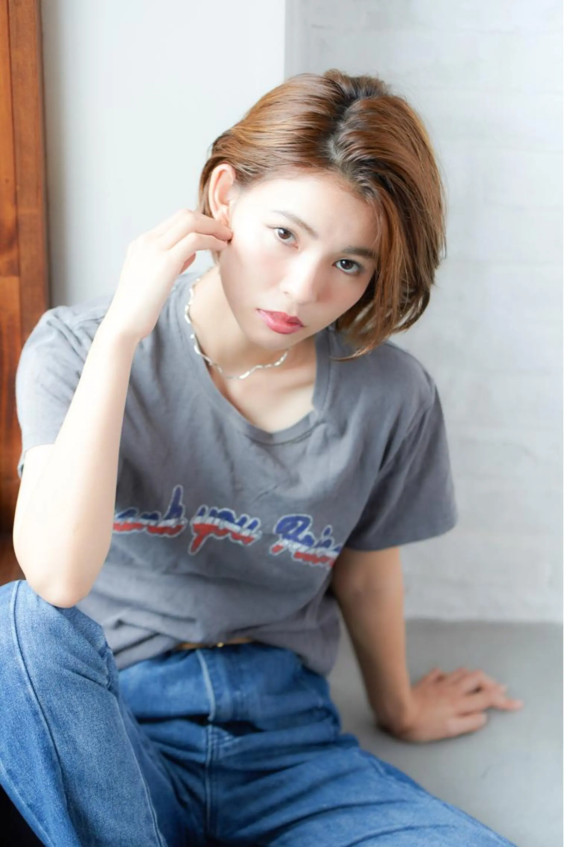 ショート カラー ベージュカラー 黒髪 ブルーカラー ブルーブラック イヤリングカラー カット ヘアカラー ヘアセット BACANCES〜バカンス〜所属・👑👑👑👑工藤 敬👑👑👑👑のヘアスタイル