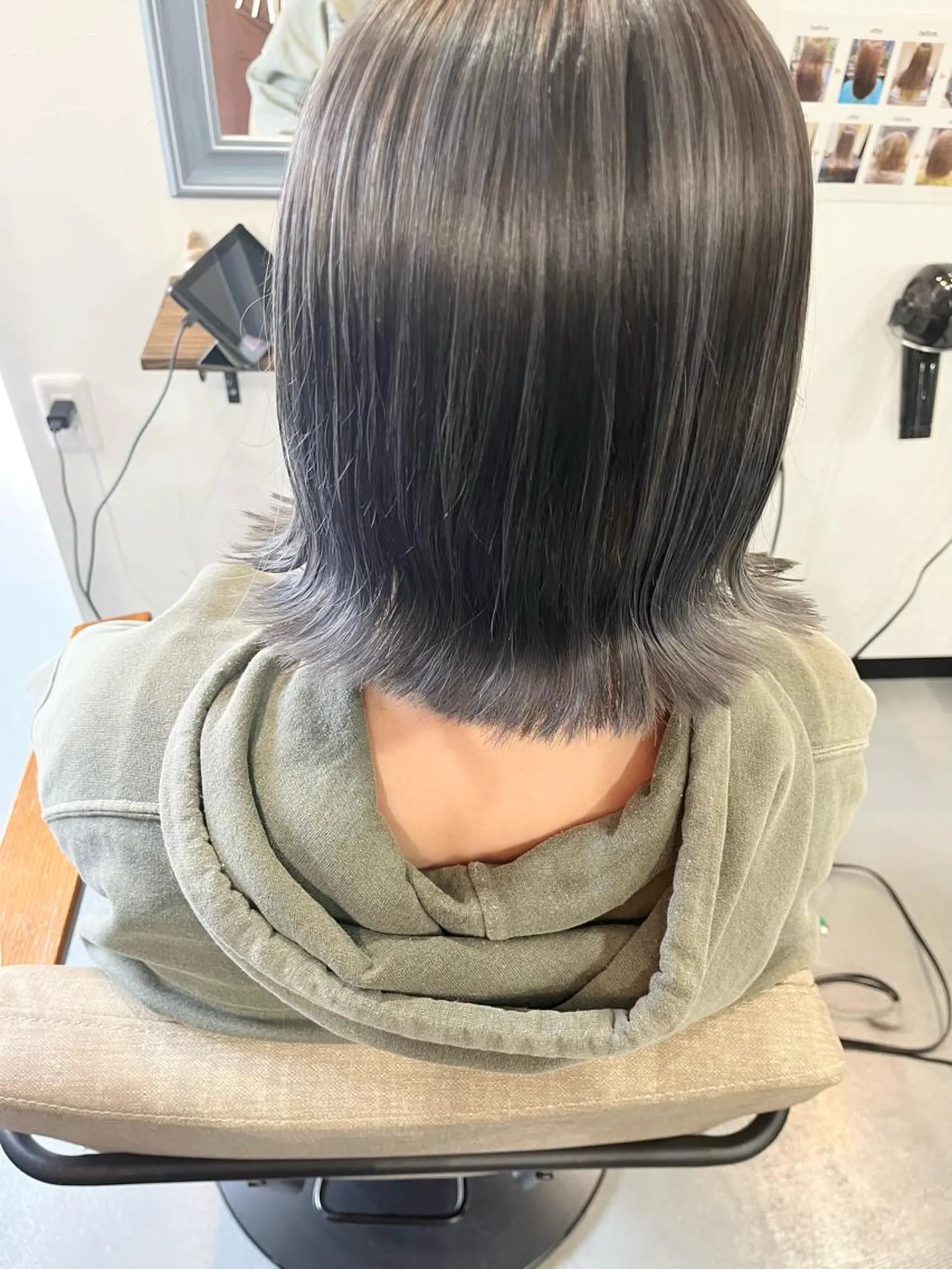 ミディアム レイヤーカット カット ヘアカラー パーマ トリートメント Sherry所属・川尻 詩織のマツエク・マツパデザイン