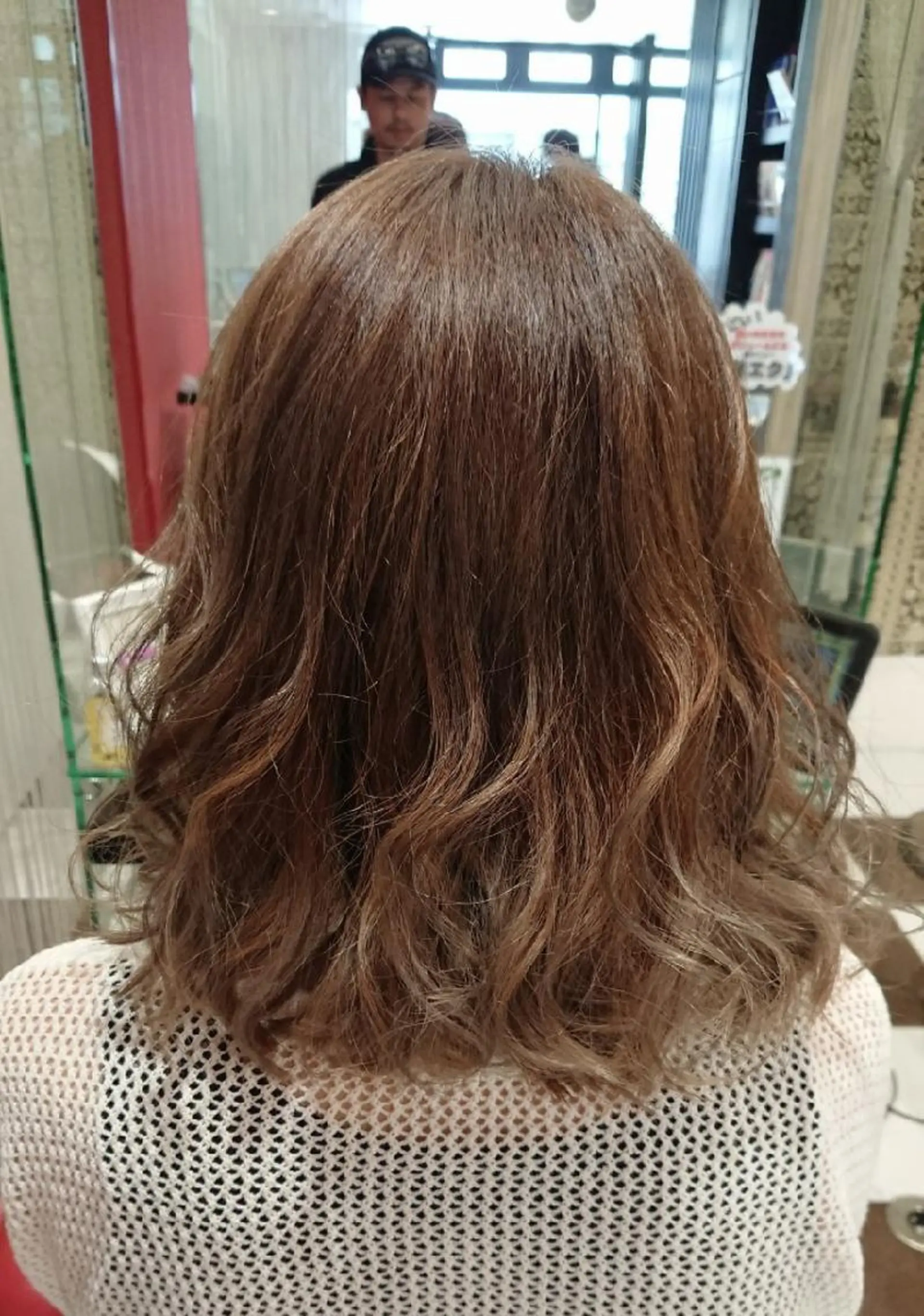 ショート カラー ヘアアレンジ アッシュ ベージュカラー ブリーチ グラデーションカラー 秋山 幸太のヘアスタイル
