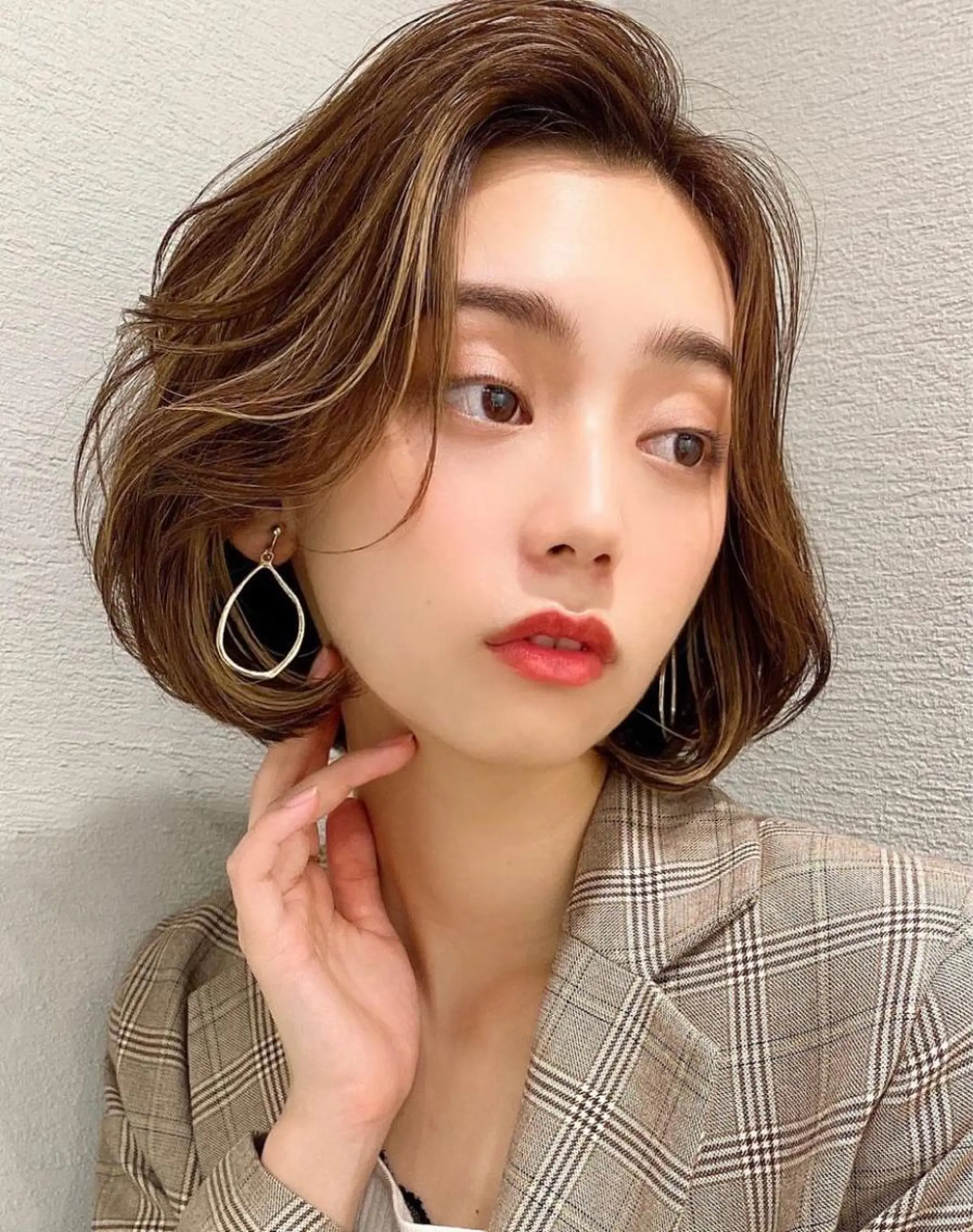 ミディアム ボブ 韓国風ヘア カット ヘアカラー トリートメント 【愛され小顔カット】 YOSHIKIのヘアスタイル