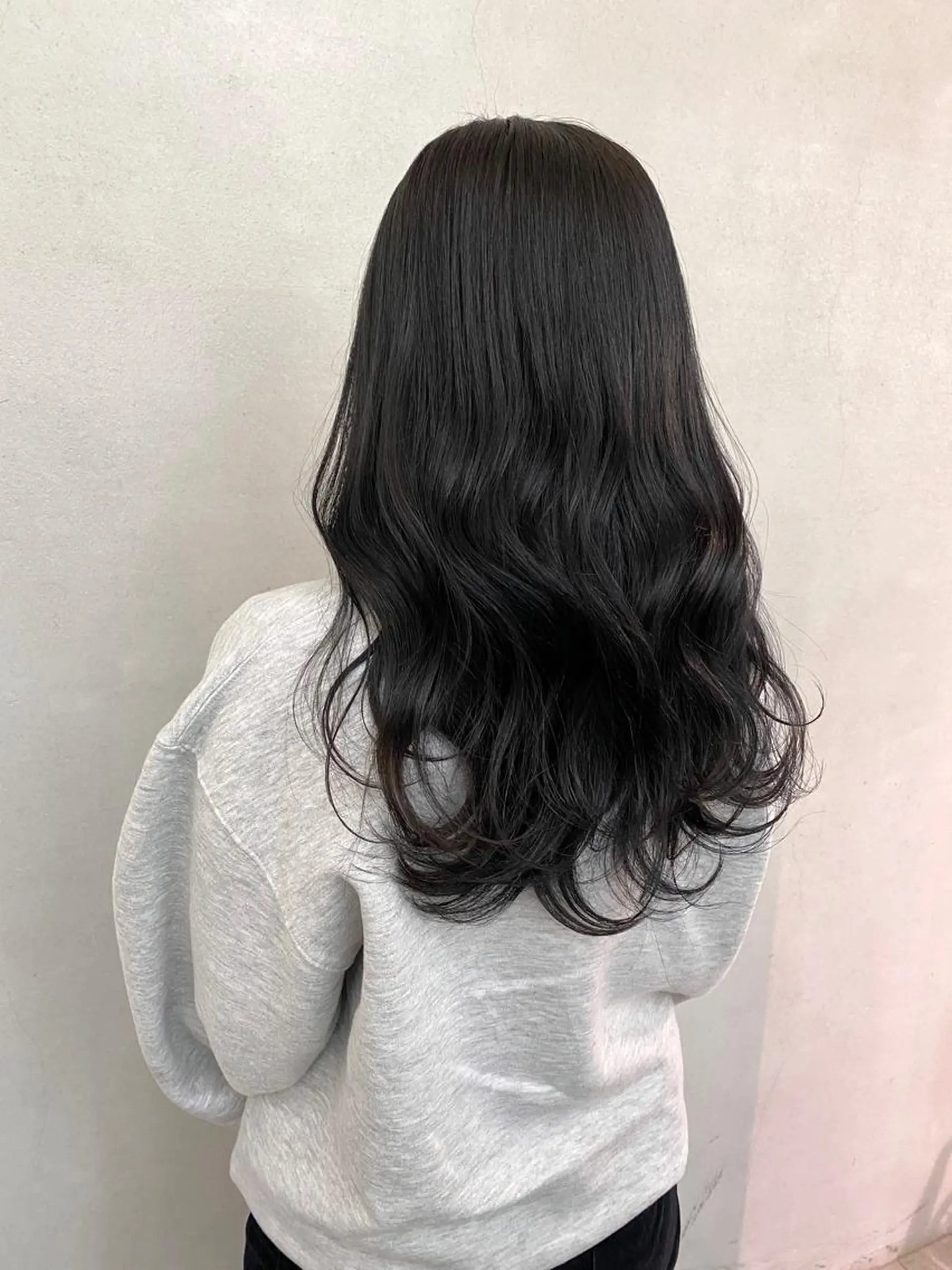 セミロング カラー 黒髪 ブルーカラー ブルーブラック とびまつ /ショート/脱白髪染のヘアスタイル