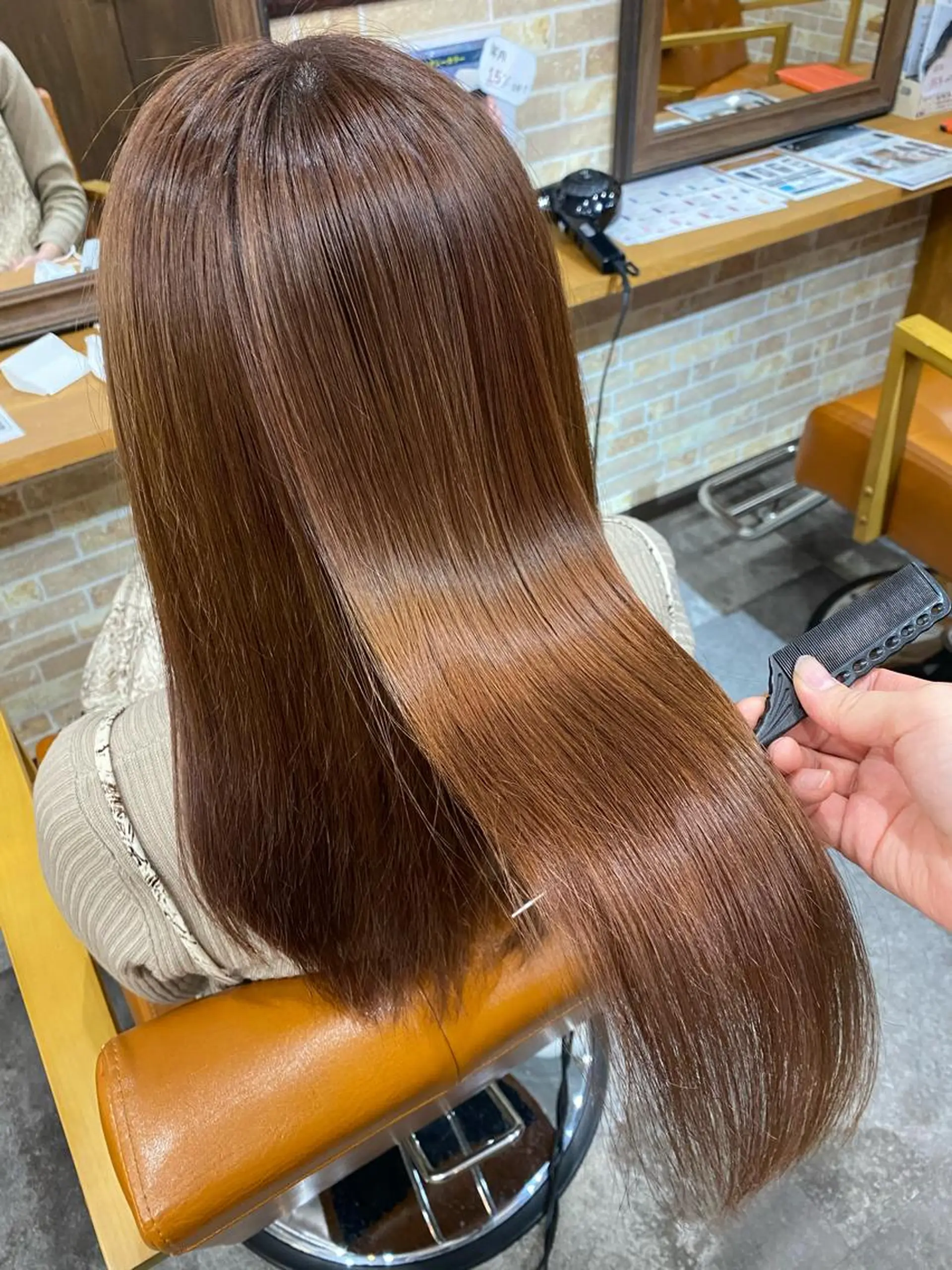 ロング ヘアカラー トリートメント 美髪ヘア 🤍erikaのヘアスタイル