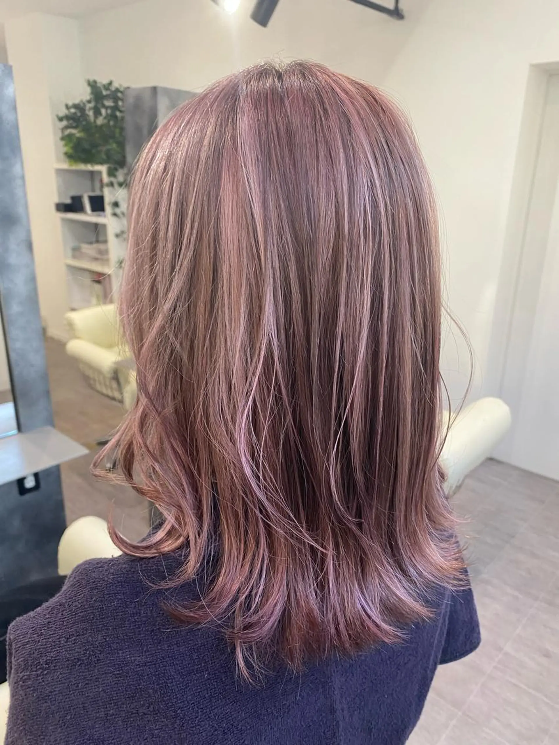 カラー ハイライトカラー ノンダメージサロン まつうらるなのヘアスタイル