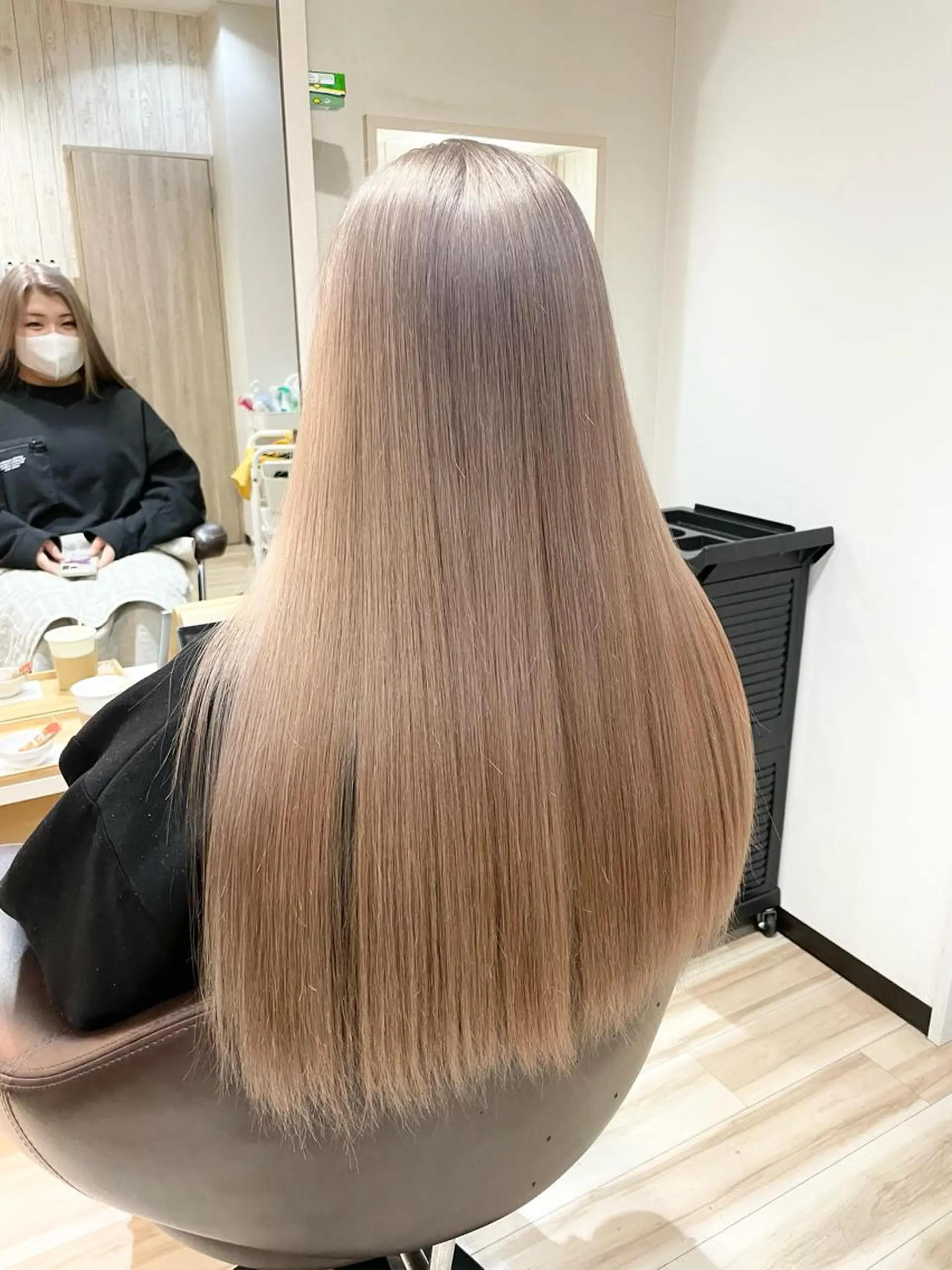 ロング カラー 🌈派手髪ハイトーン 🌈鈴木亮太🌈のヘアスタイル