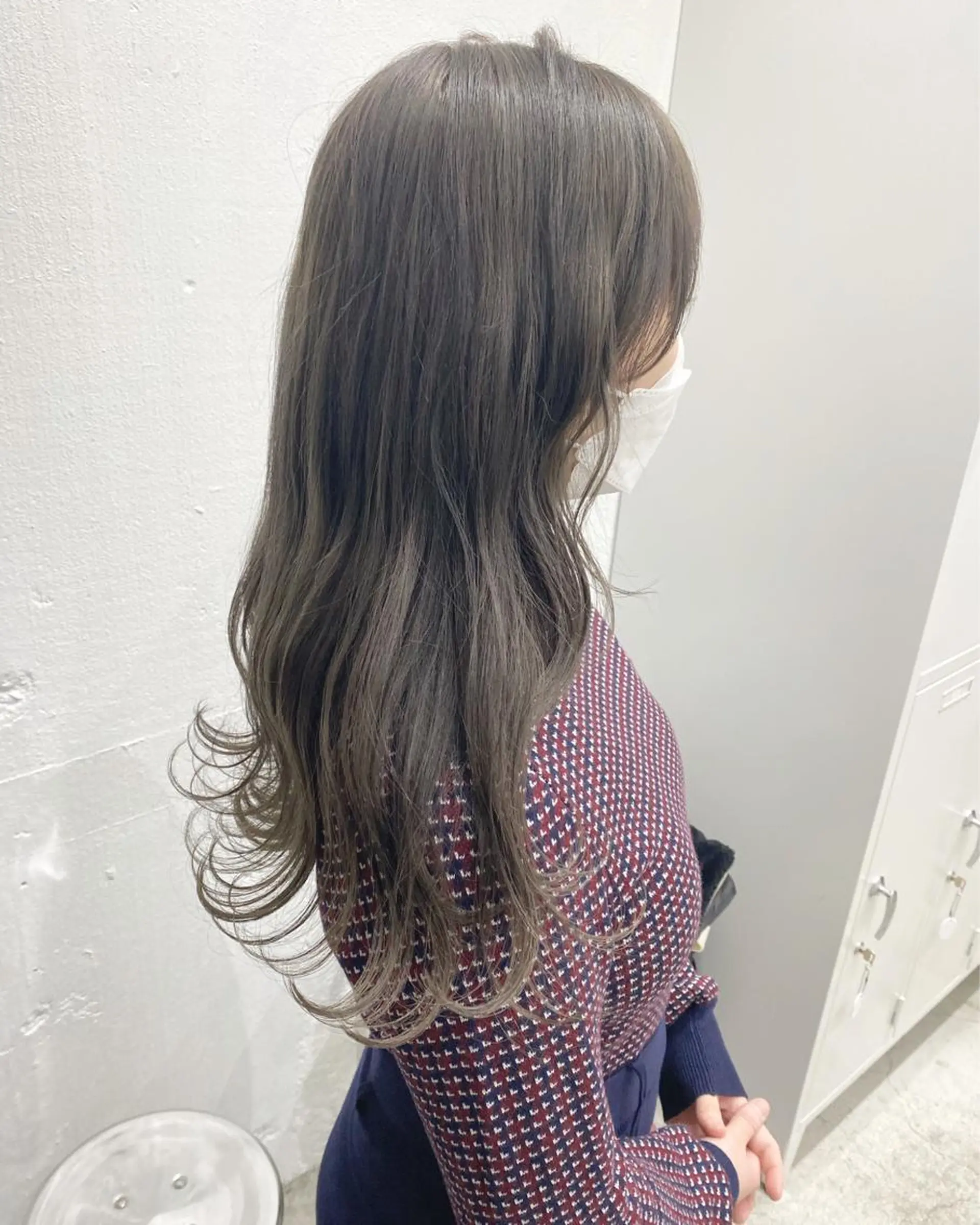 ロング カラー ヘアアレンジ 切りっぱなしボブ アッシュ アッシュグレー ベージュカラー 黒髪 ササキカズマ〻透明感 〻色落ち〻赤み消しのヘアスタイル
