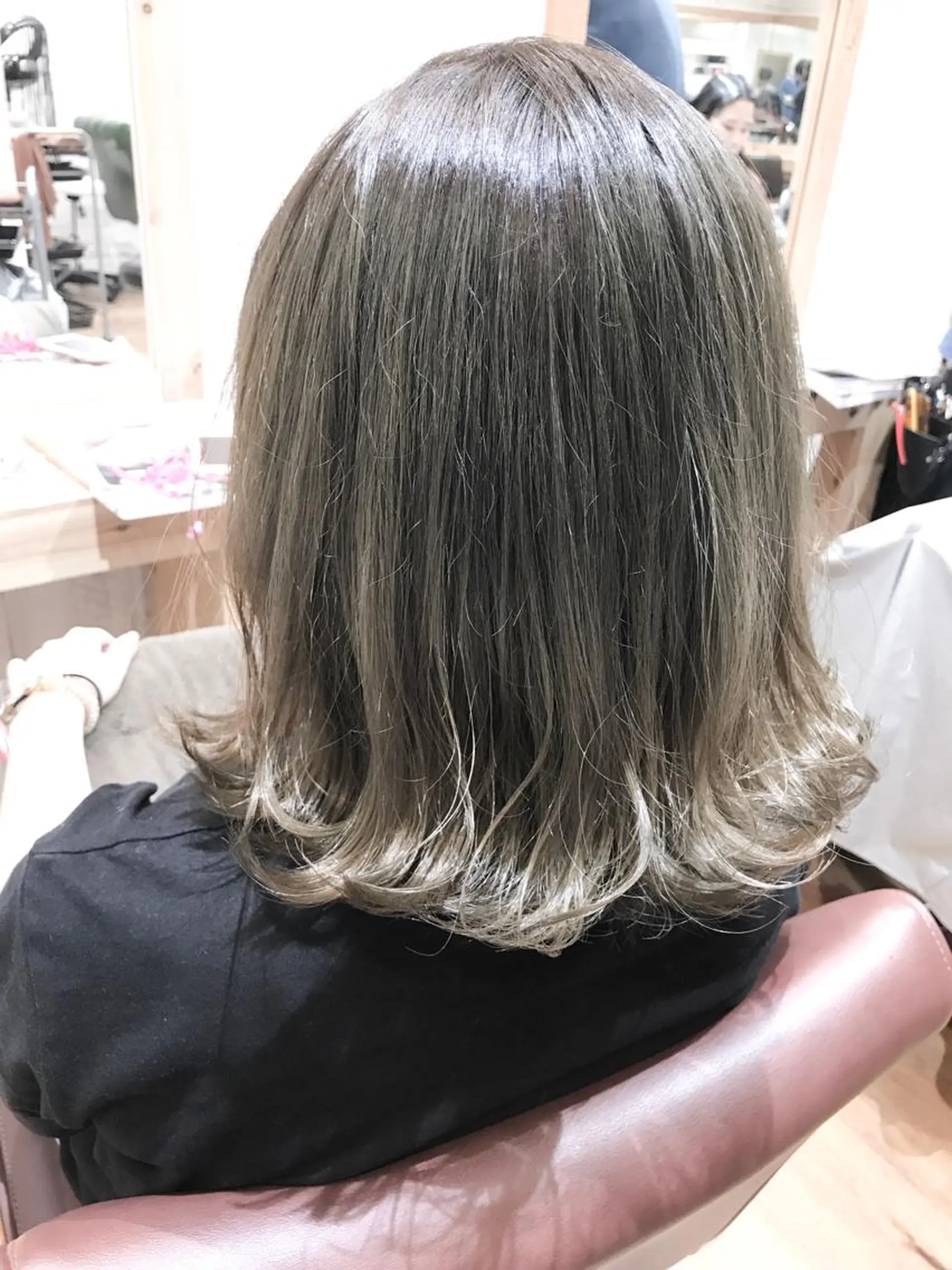 ミディアム 緑地公園美容室 neohairのヘアスタイル