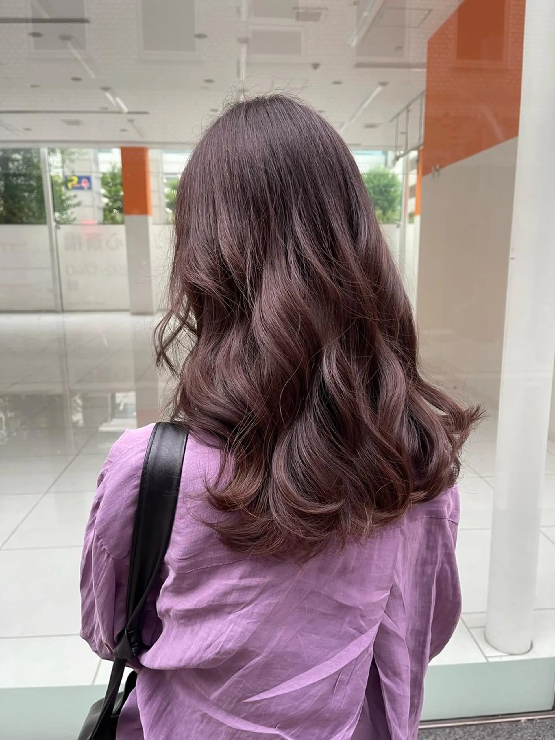 セミロング カラー ヘアカラー トリートメント &chaLme   心斎橋所属・emi/髪質改善/ 韓国風/艶カラーのヘアスタイル