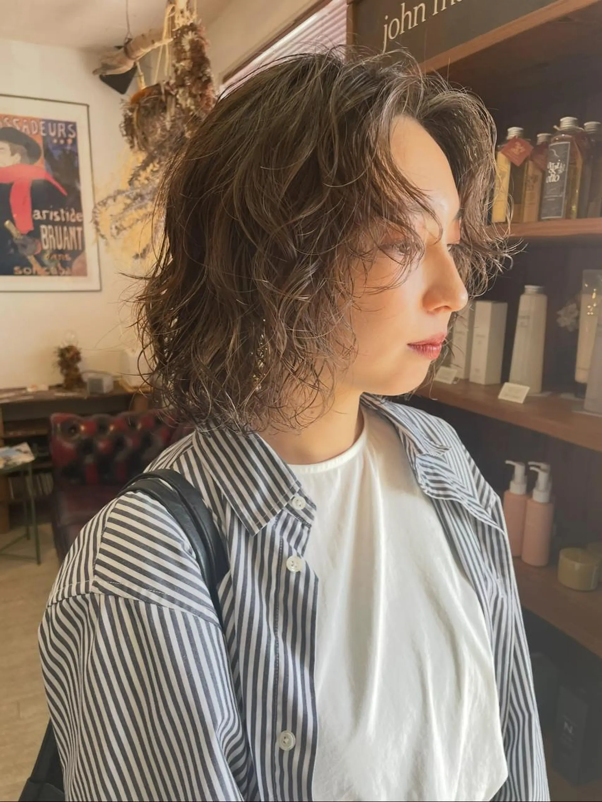 パーマ ミディアム 髪質改善 レイヤーカット ストレートパーマ 極上髪質改善 宮内開星のヘアスタイル